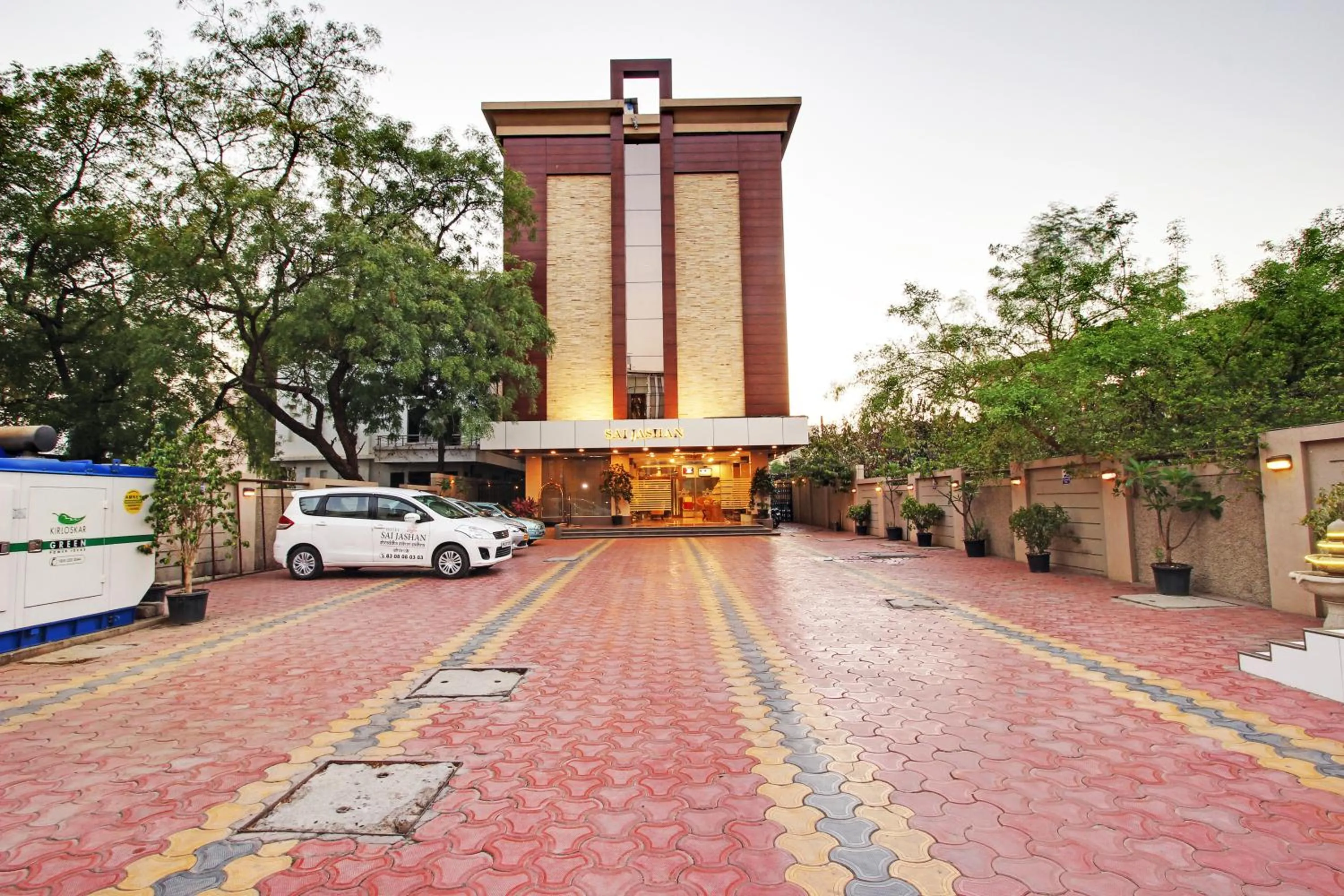 Facade/entrance in Hotel Sai Jashan Shirdi - Where blessings & comfort meet