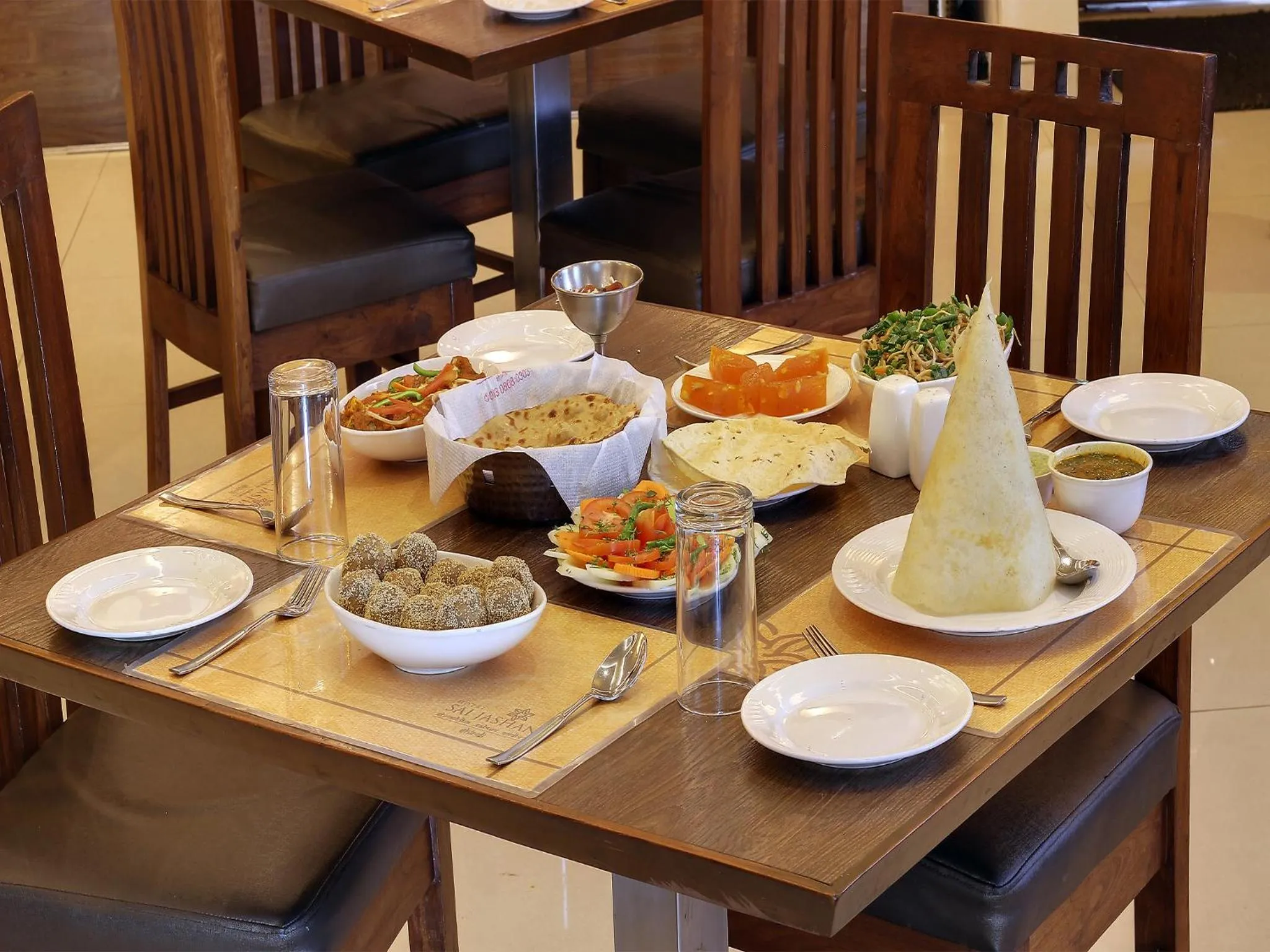 Food and drinks in Hotel Sai Jashan Shirdi - Where blessings & comfort meet