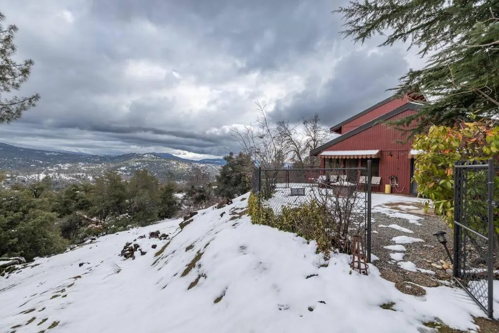 Yosemite Cowboy Cabin