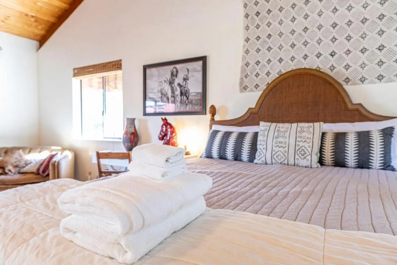 Bed in Yosemite Cowboy Cabin