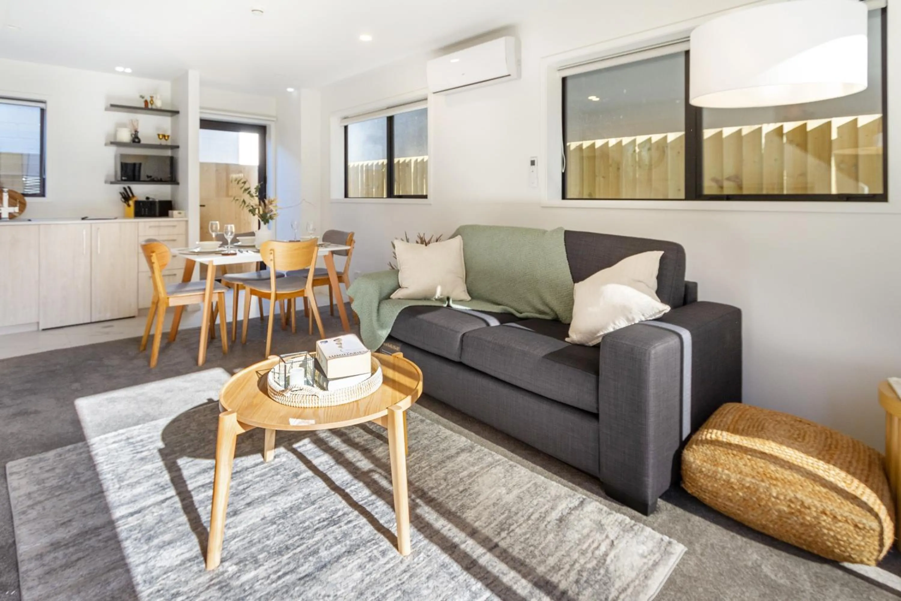 Two-Bedroom Apartment in Modern Townhouse Cashel Street 2 bed 2 bath