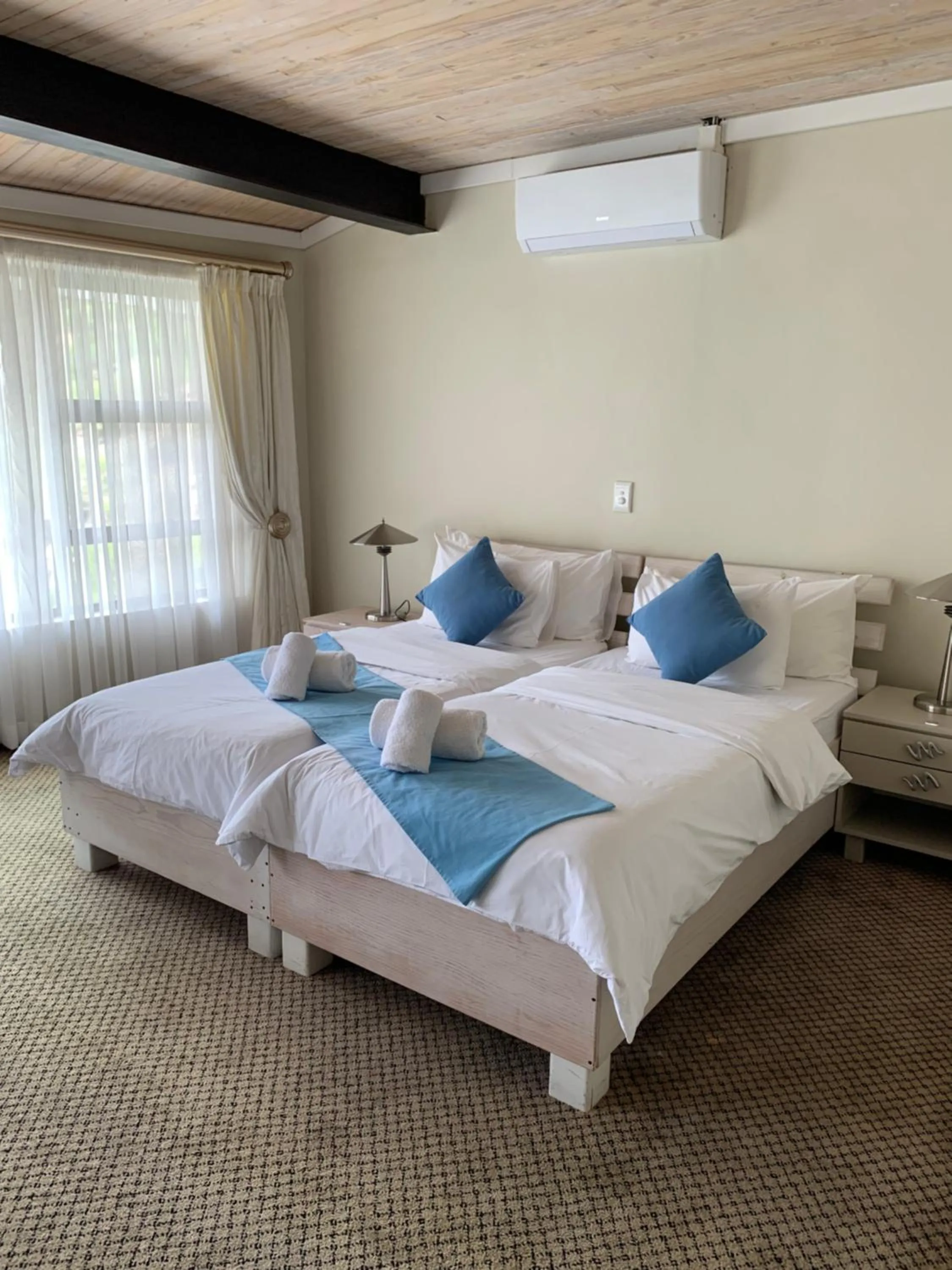 Bedroom, Bed in Hotel Thule