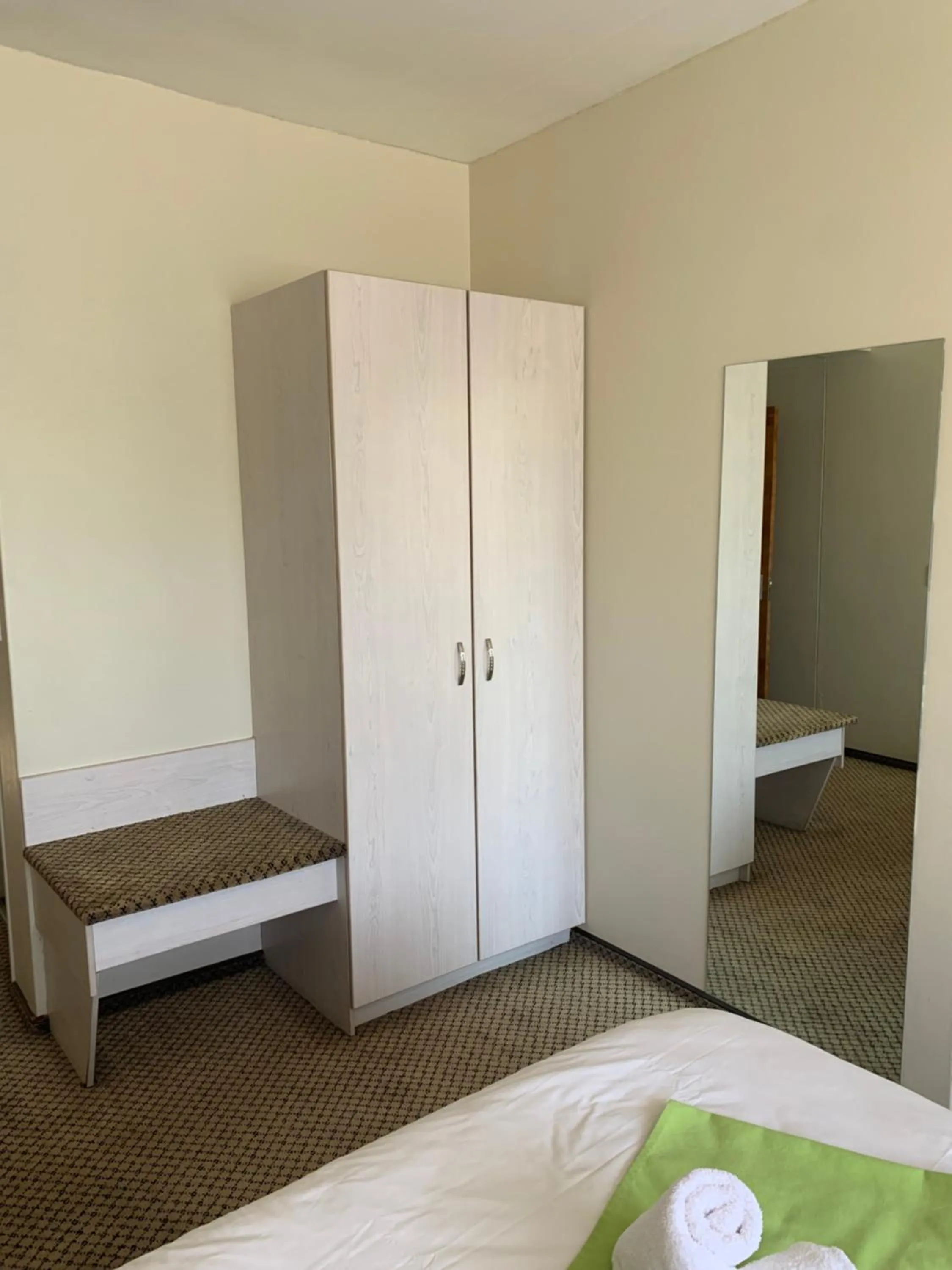 Bedroom, Bed in Hotel Thule