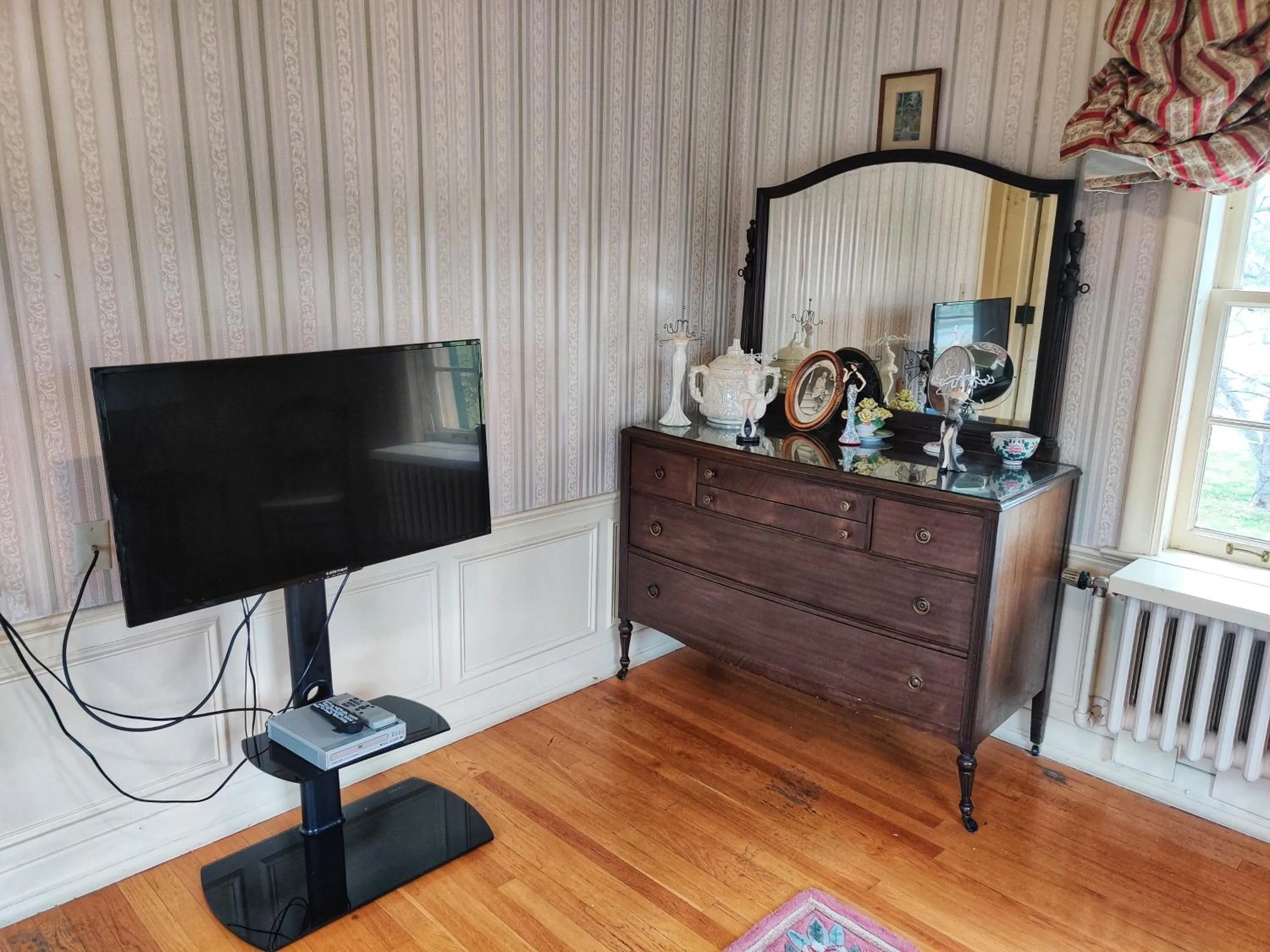 Montague Inn Bed & Breakfast