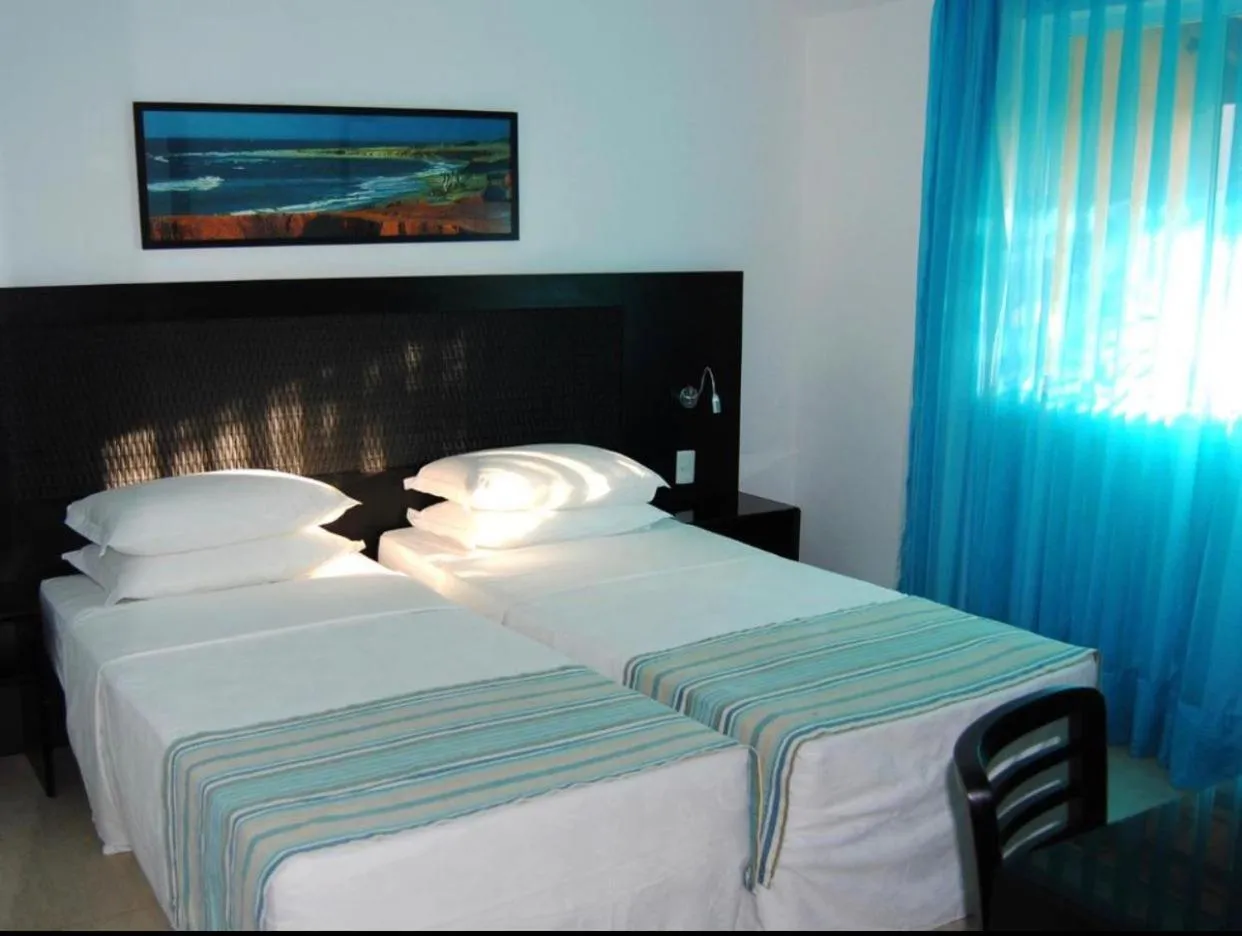 Dom Pedro Laguna Beach Resort & Golf