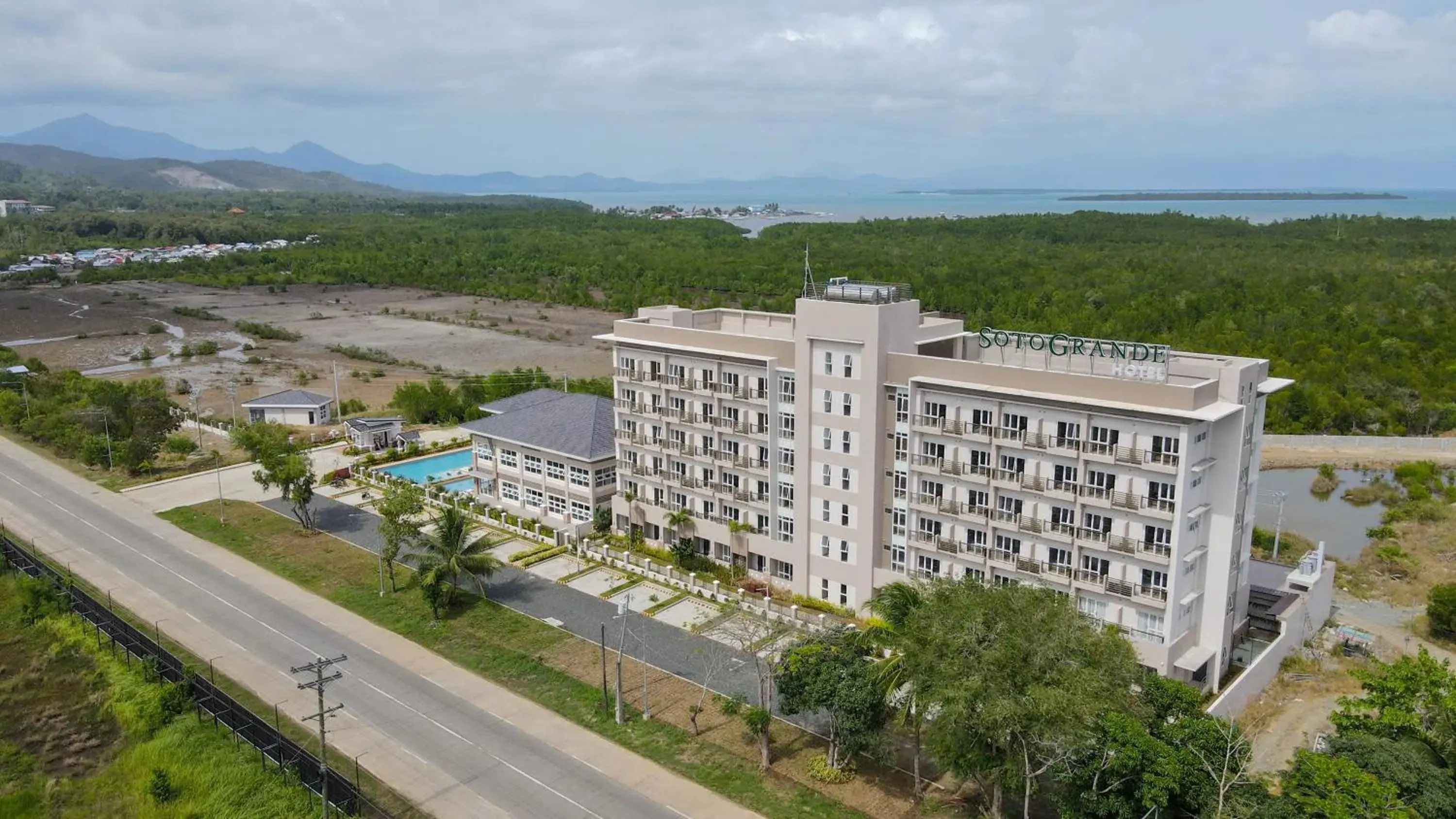 Property building in Sotogrande Hotel Palawan Property building in Sotogrande Hotel Palawan