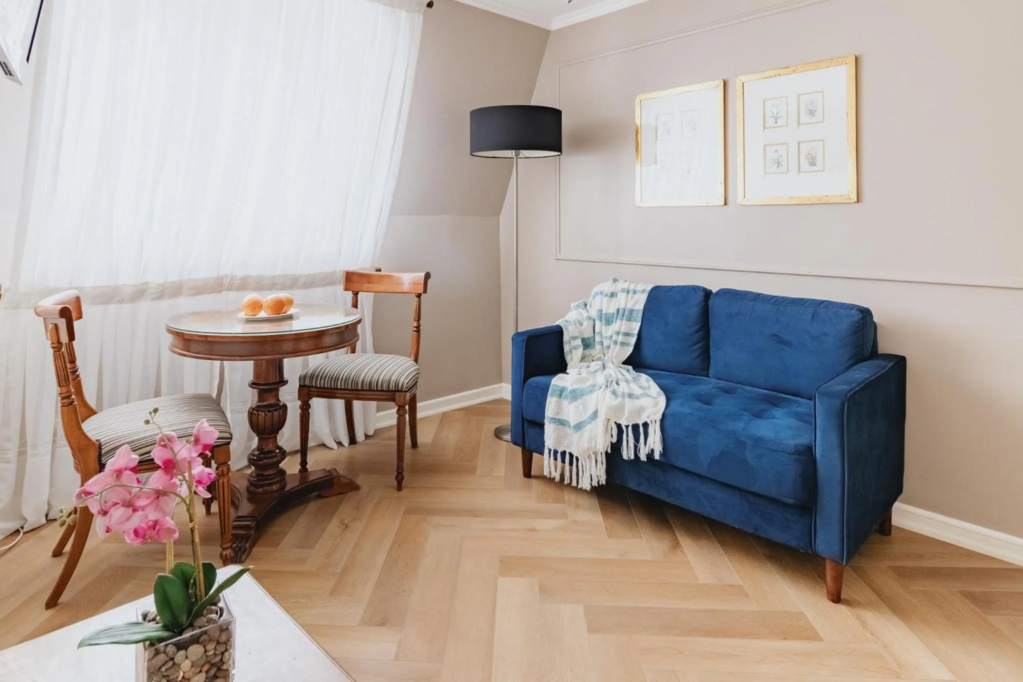 Seating area in Orly Suites