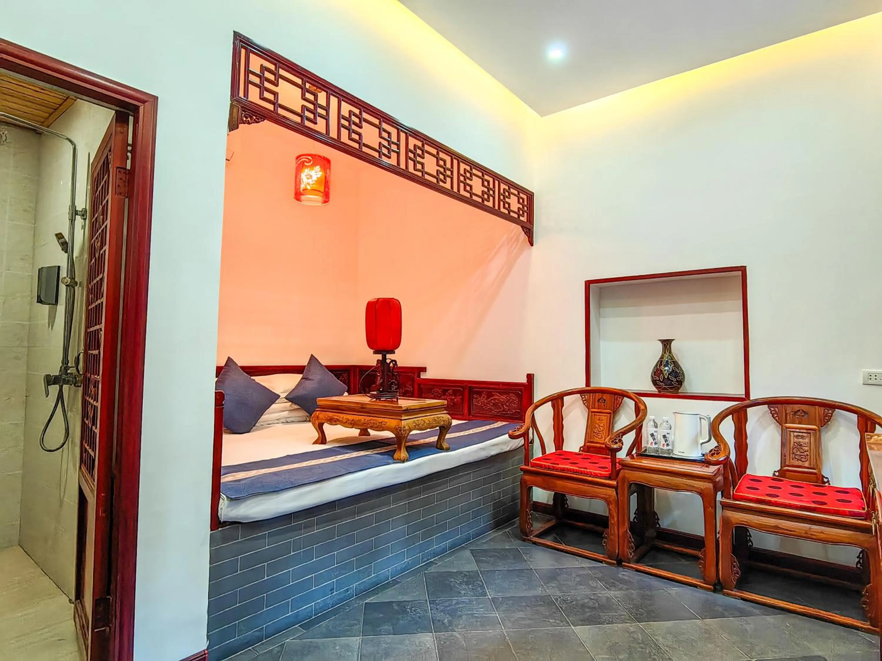 Photo of the whole room, Bed in Pingyao Harmony Hotel