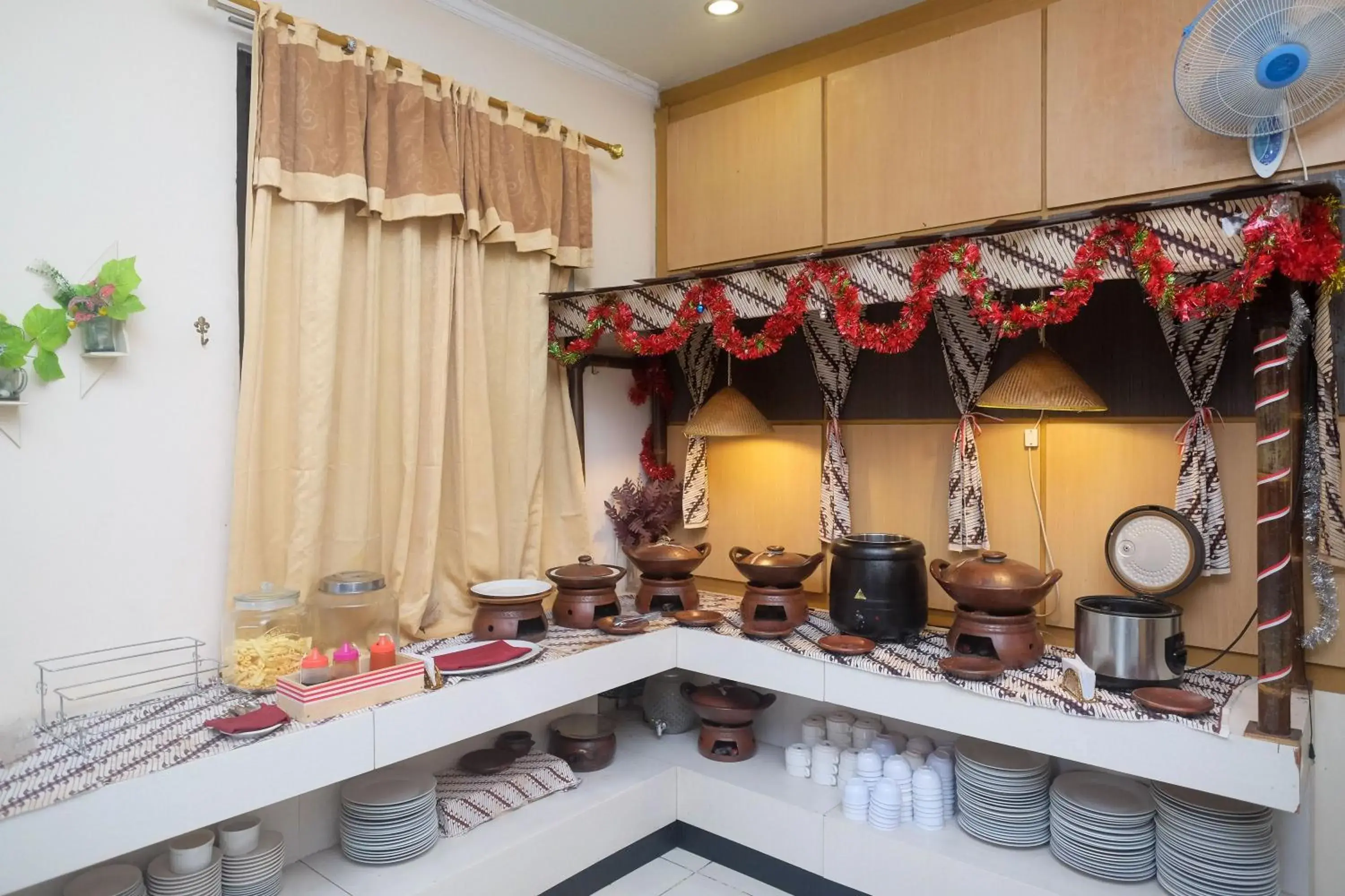 Restaurant/places to eat in Urbanview Hotel Anggraeni Jatibarang Restaurant/places to eat in Urbanview Hotel Anggraeni Jatibarang