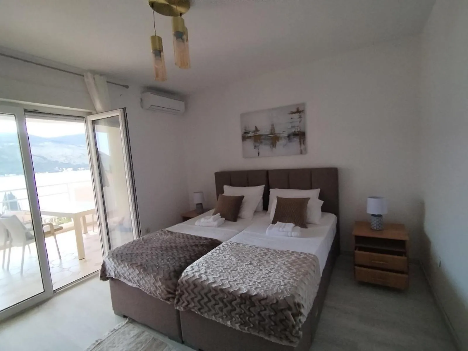 Bed in Apartment Topla