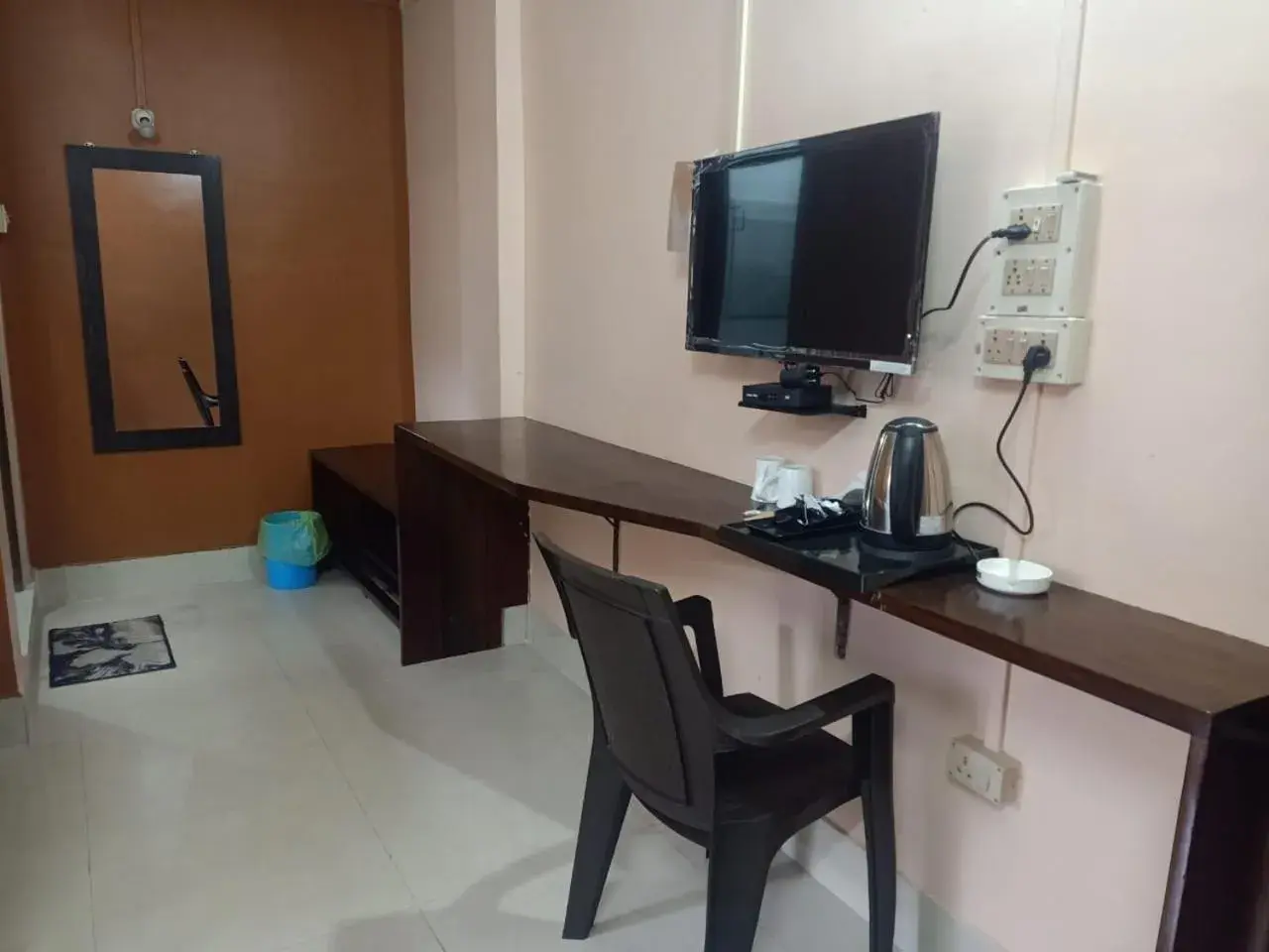 Double or Twin Room with Private Bathroom in Hotel Deysal Noora Double or Twin Room with Private Bathroom in Hotel Deysal Noora