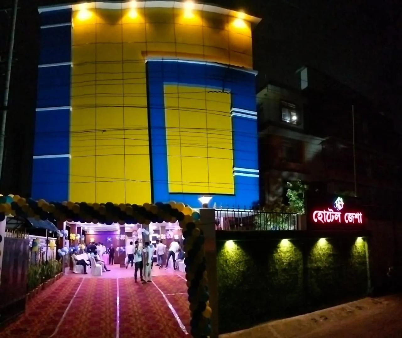 Property building in Hotel Jaysha