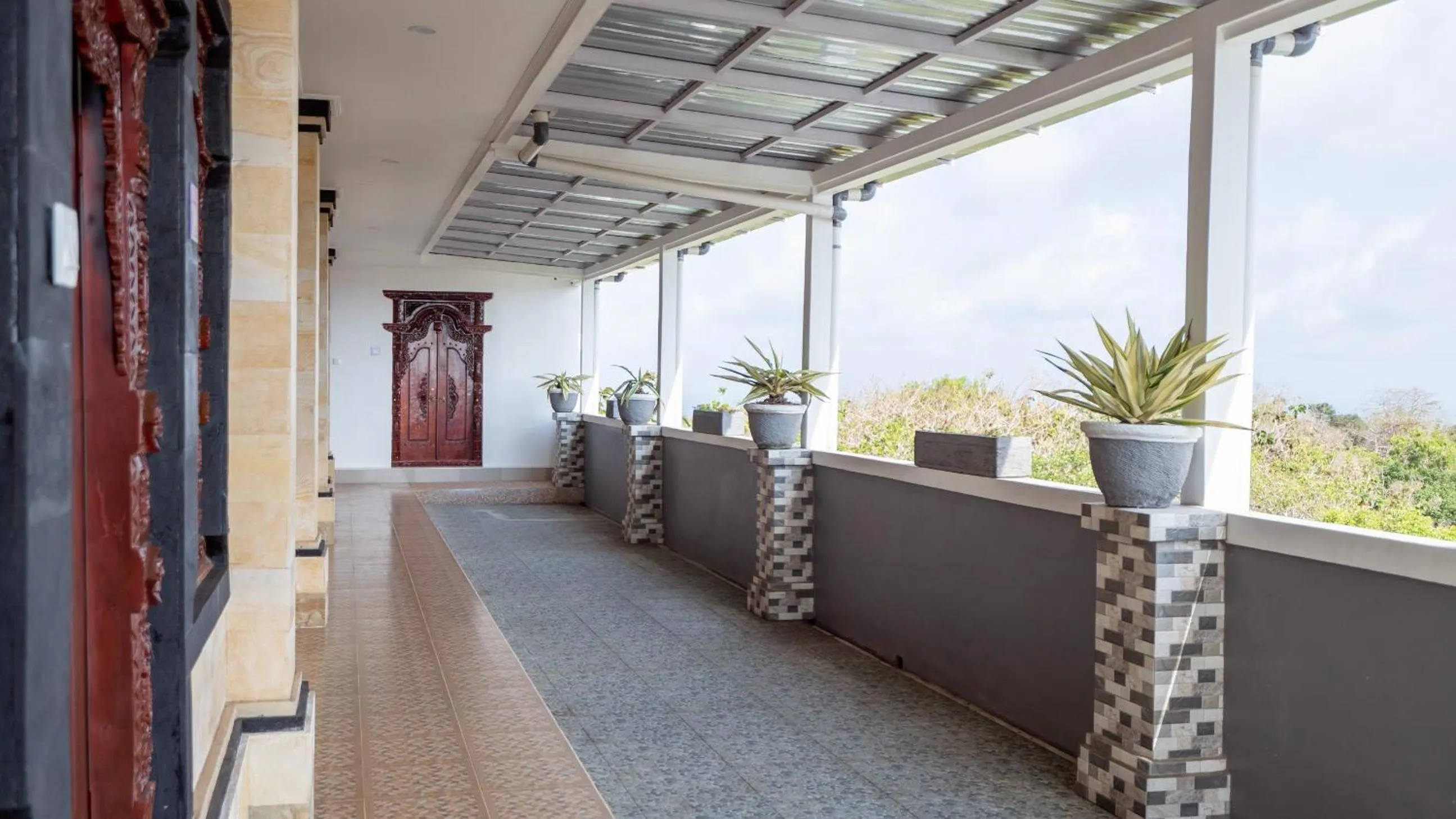 Property building in RedDoorz @ Uluwatu Suites