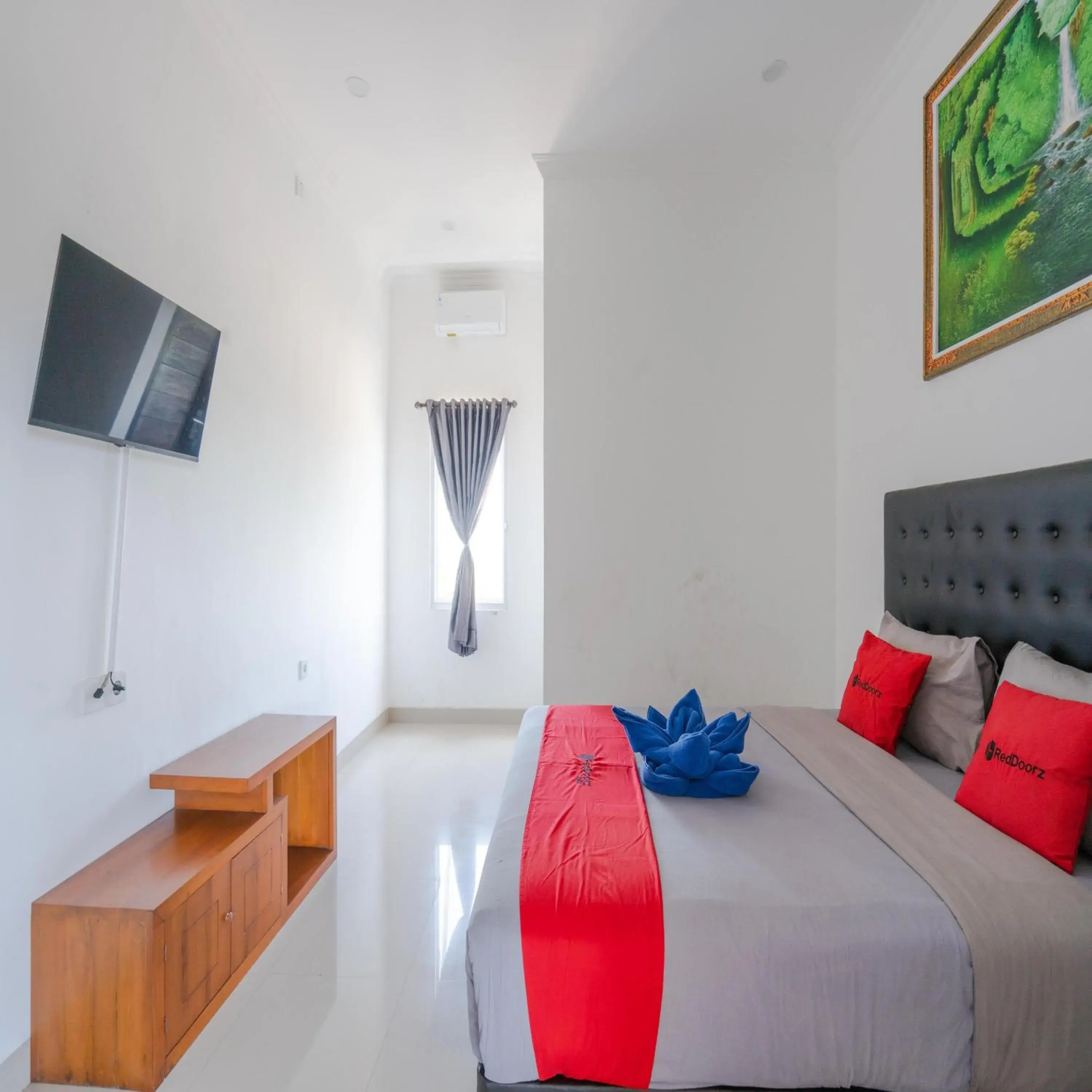 Standard Double Room in RedDoorz @ Uluwatu Suites Standard Double Room in RedDoorz @ Uluwatu Suites