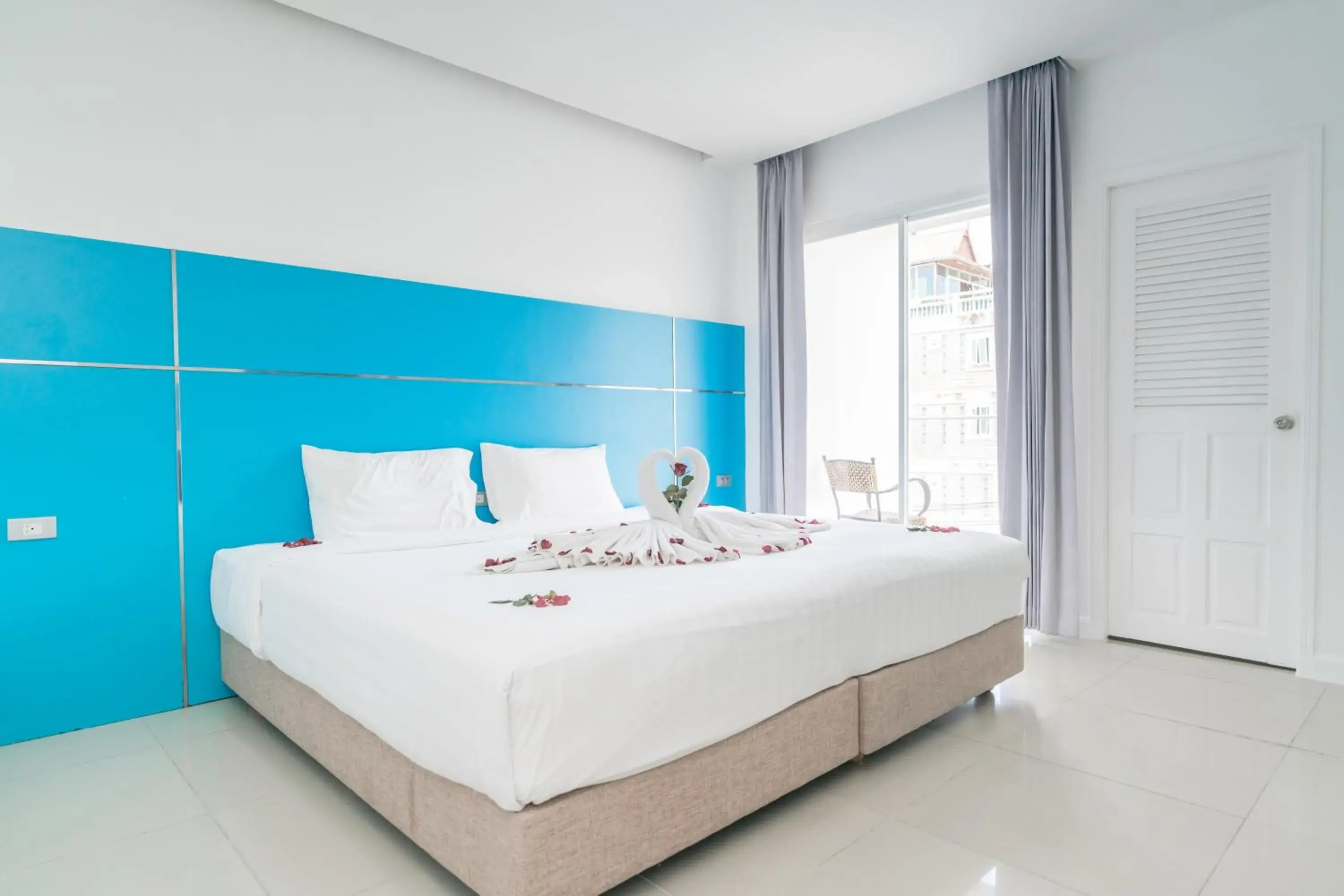 Bedroom, Bed in Patong Diamond Hotel Bedroom, Bed in Patong Diamond Hotel