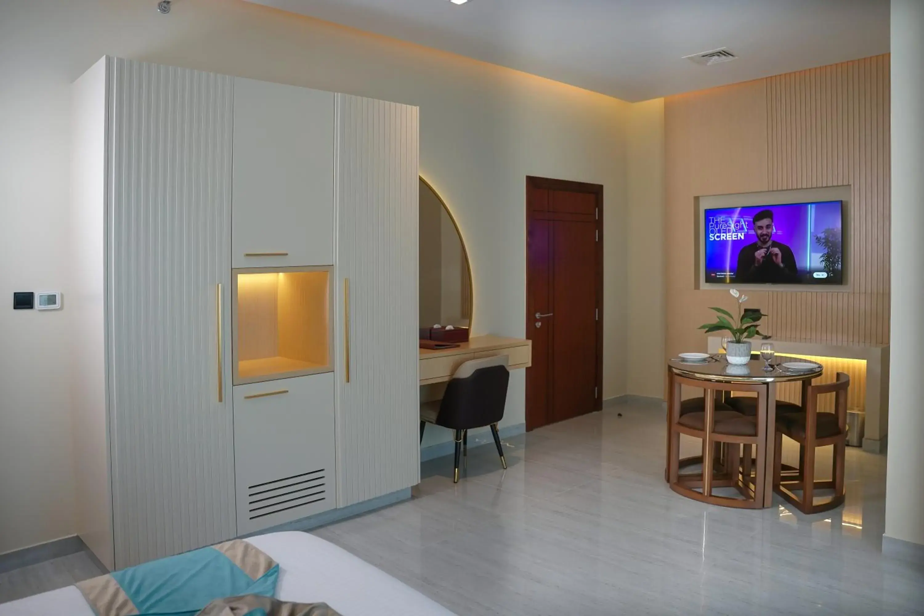 Dining area in Concorde Creek View Hotel Bur Dubai Dining area in Concorde Creek View Hotel Bur Dubai