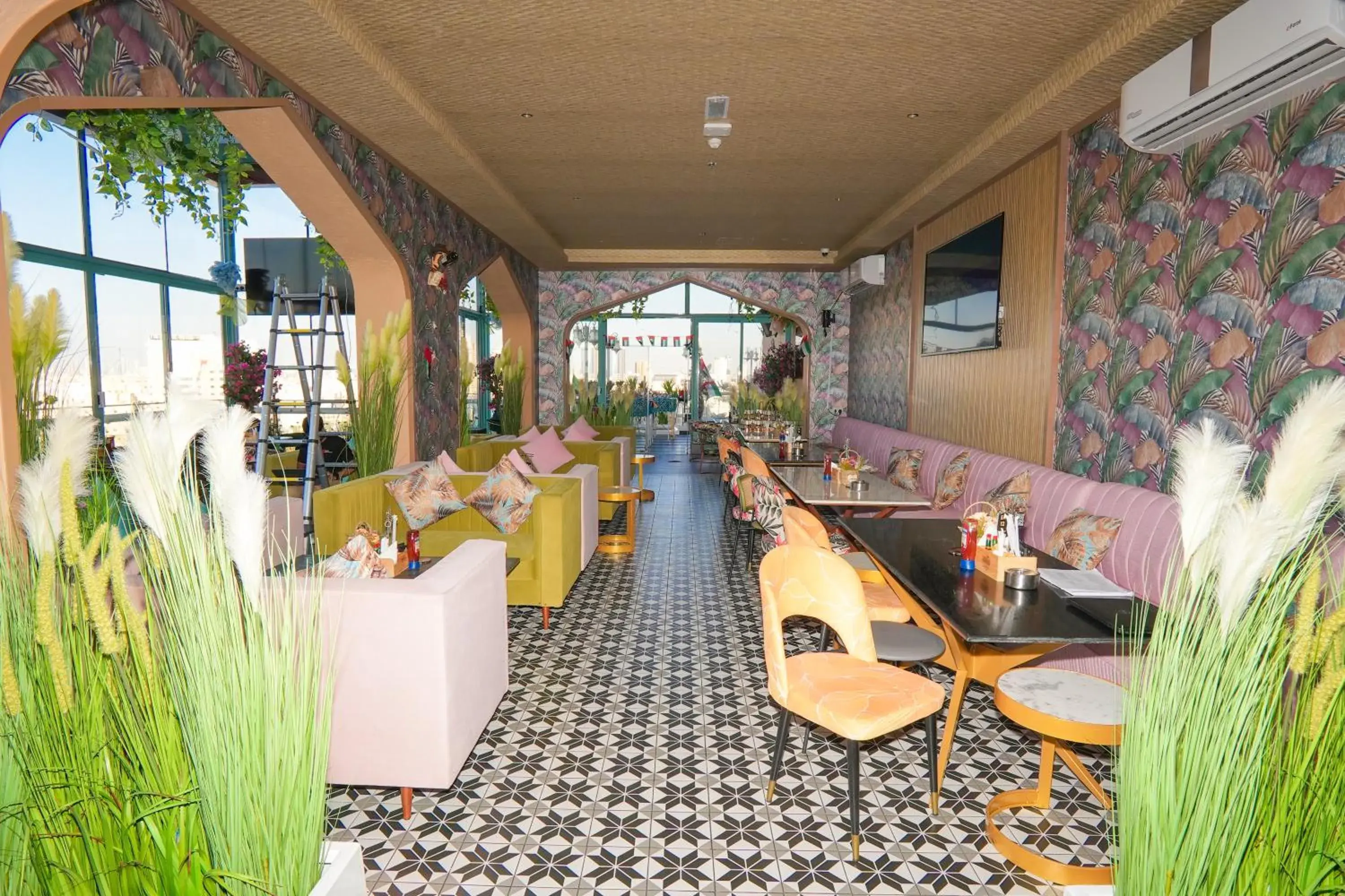 Restaurant/places to eat in Concorde Creek View Hotel Bur Dubai Restaurant/places to eat in Concorde Creek View Hotel Bur Dubai