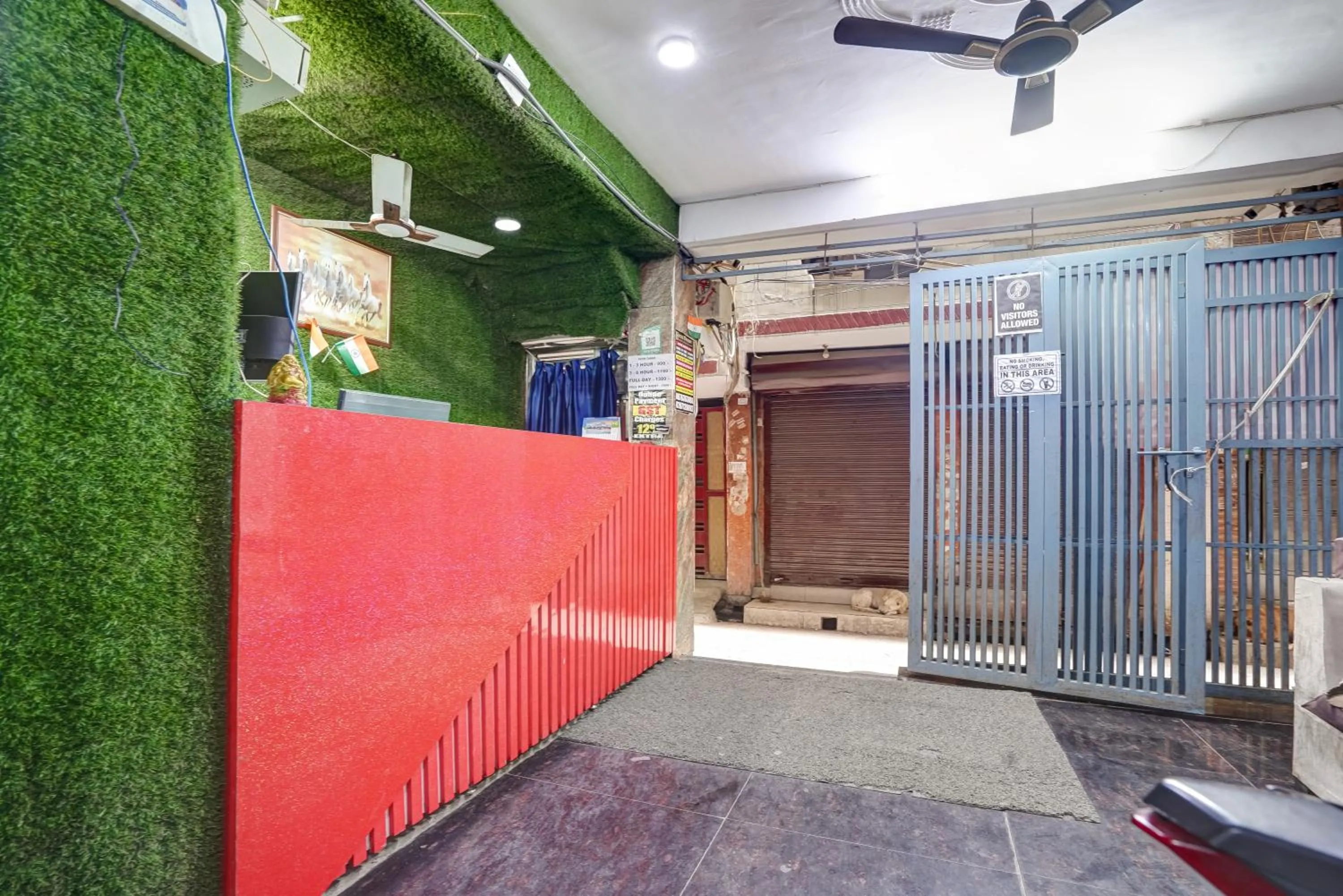 Lobby or reception in Hotel Twamev Couple Friendly Laxmi Nagar