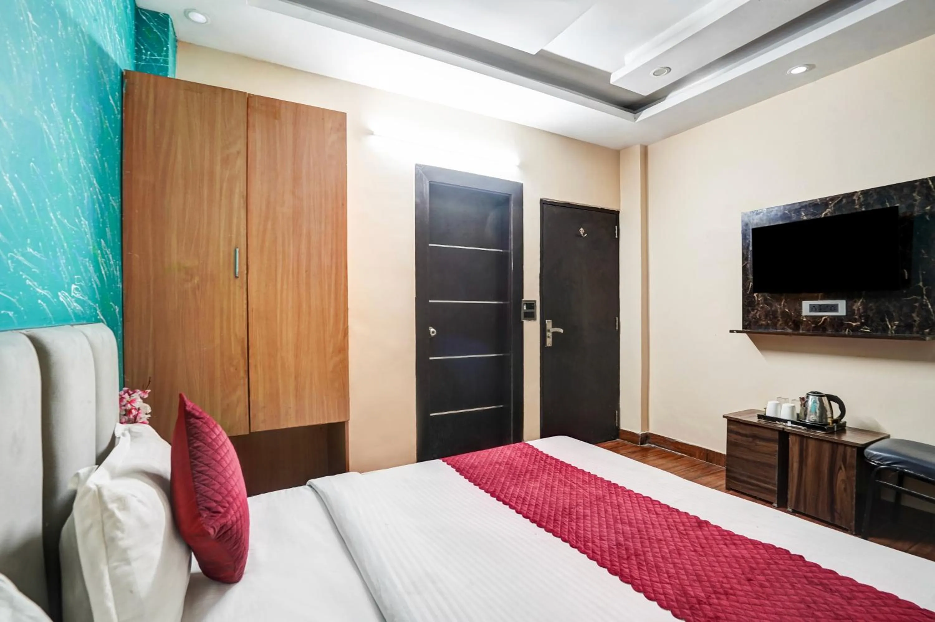 Photo of the whole room, Bed in Hotel Twamev Couple Friendly Laxmi Nagar
