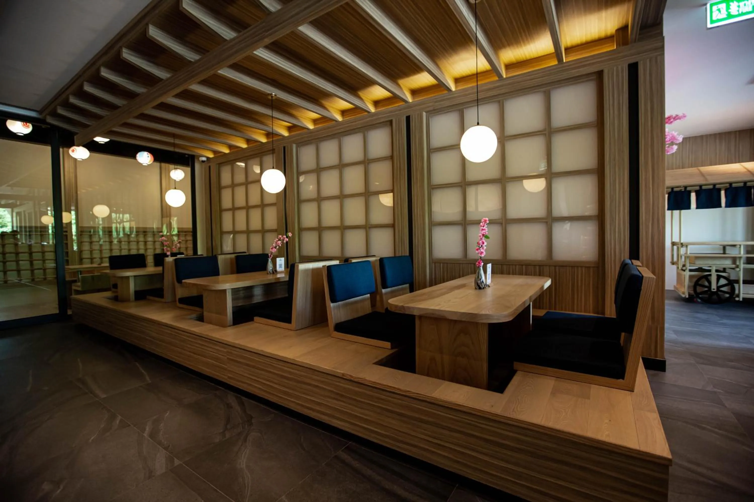 Restaurant/places to eat in The Arch Phuket Hotel