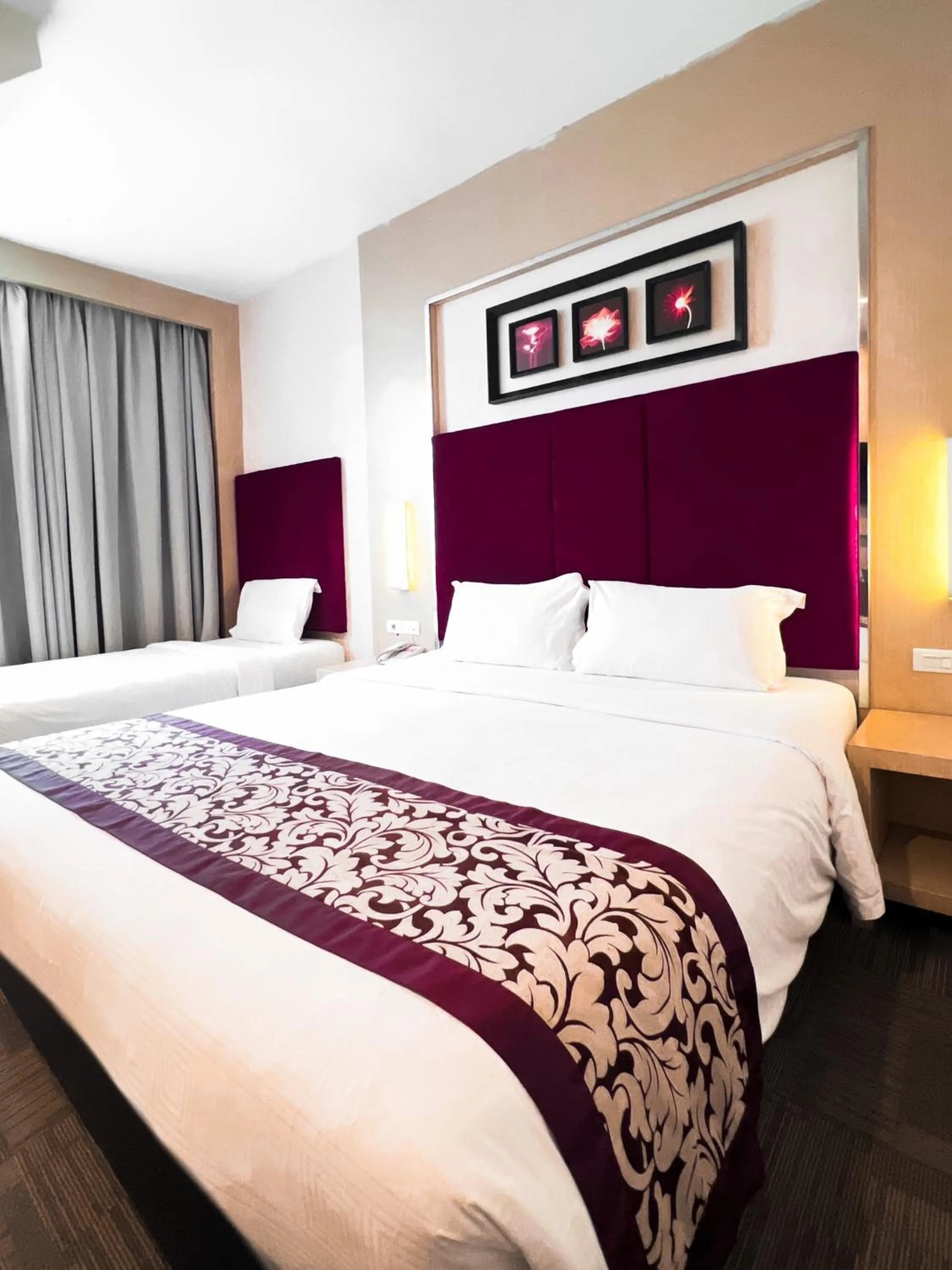 Bed in Batam City Hotel