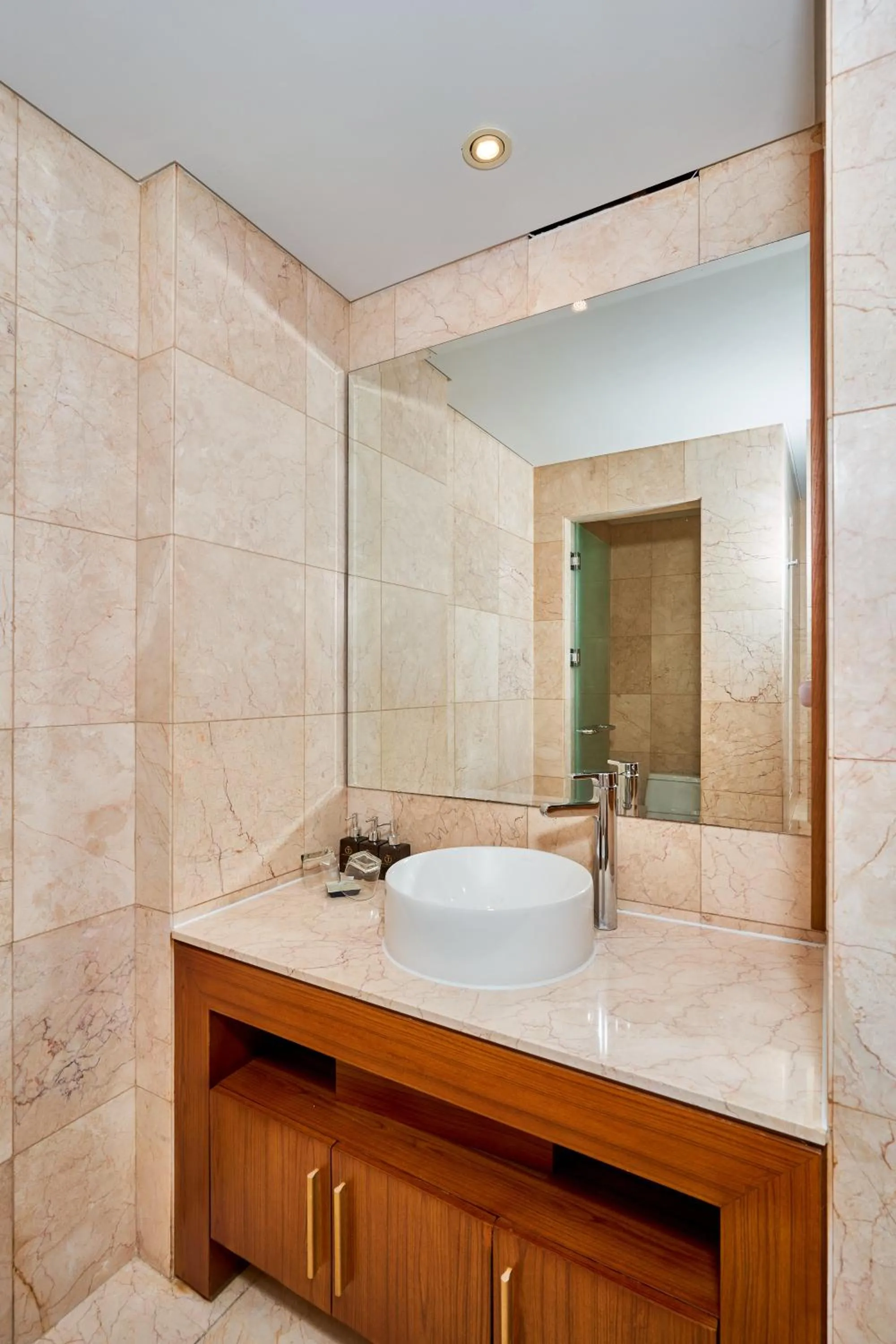 Shower in Ocean Beach Villas Danang