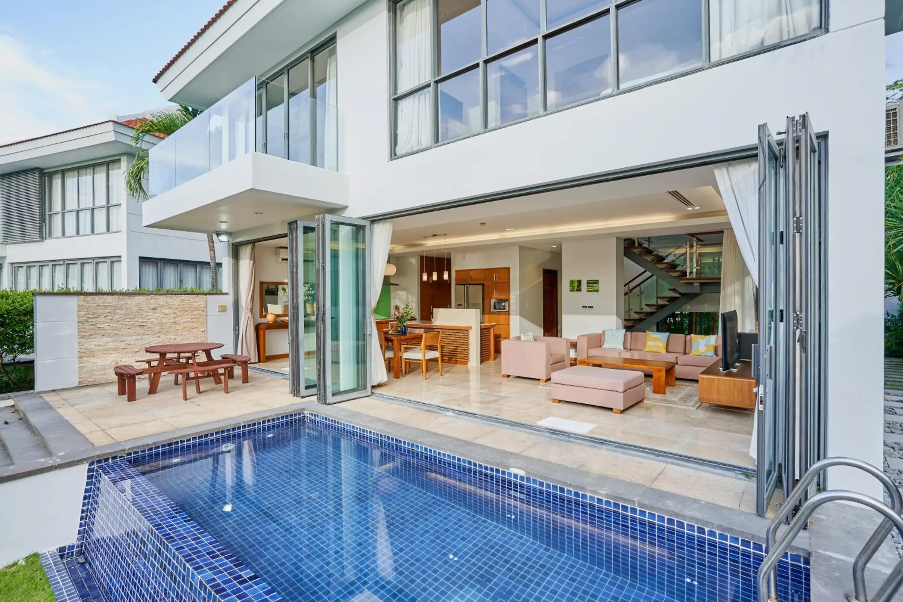 Villa with Private Pool in Ocean Beach Villas Danang Villa with Private Pool in Ocean Beach Villas Danang