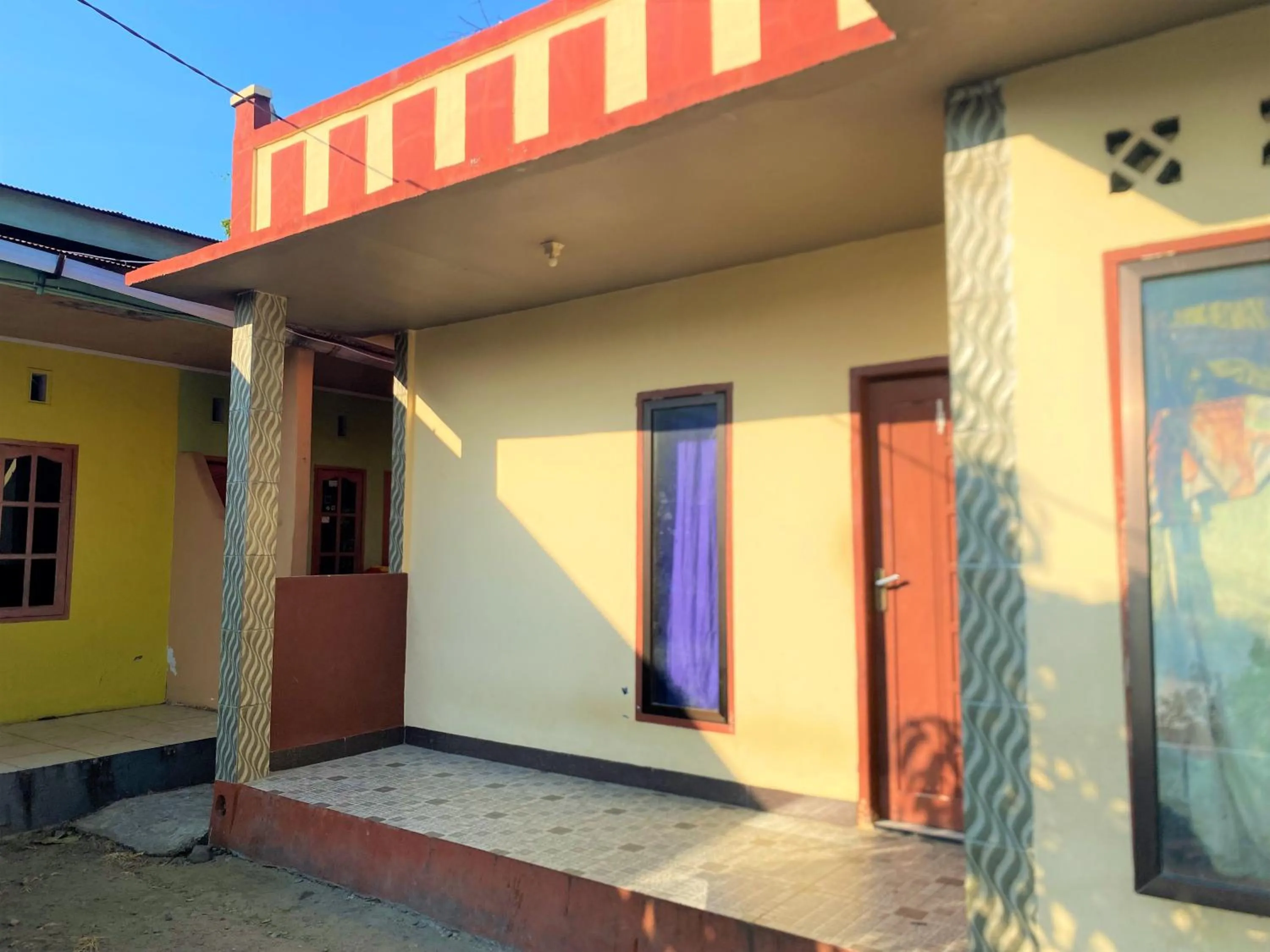 Property building in RedDoorz @ Wisma Sentosa Palopo