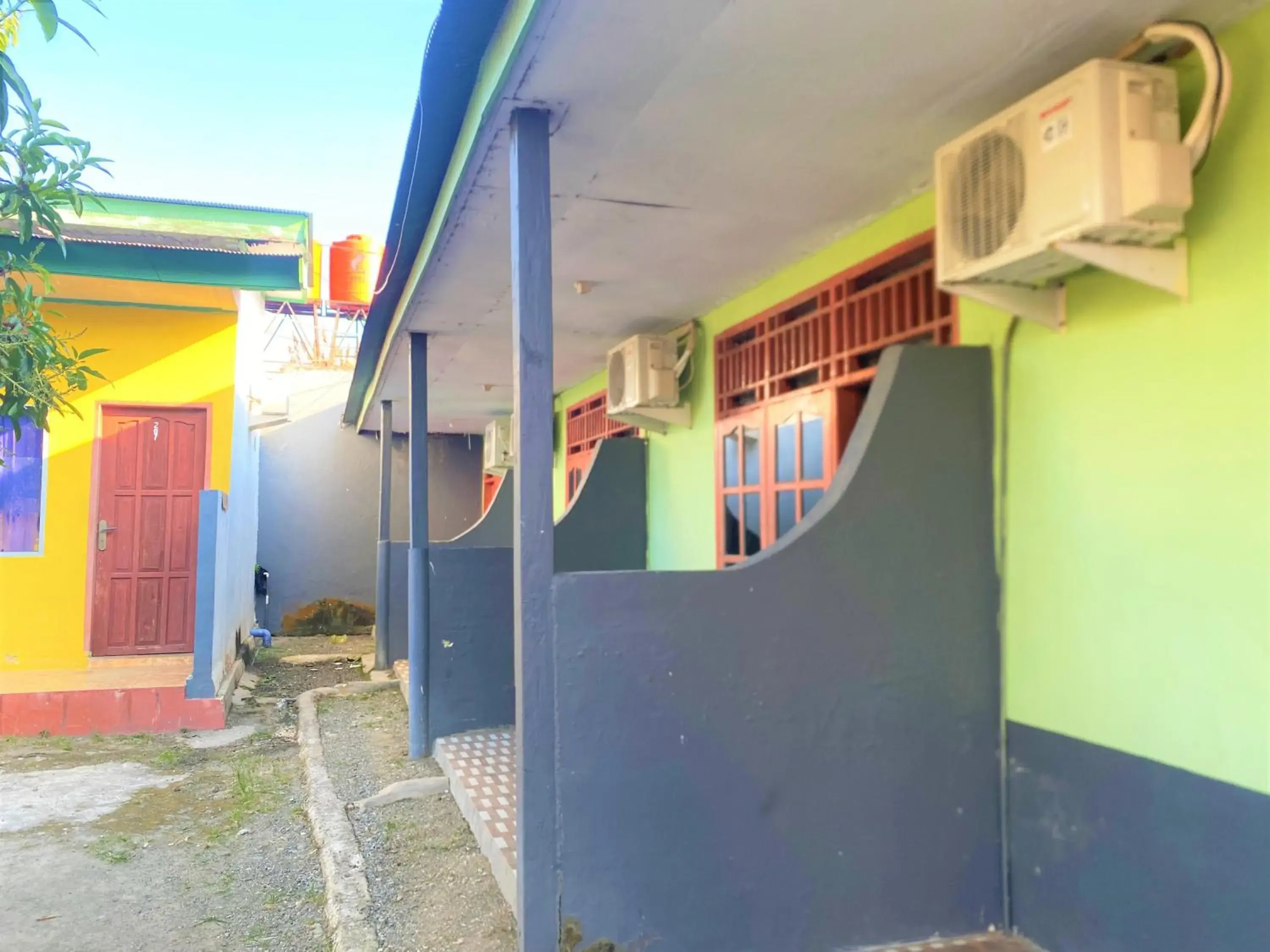 Property building in RedDoorz @ Wisma Sentosa Palopo Property building in RedDoorz @ Wisma Sentosa Palopo