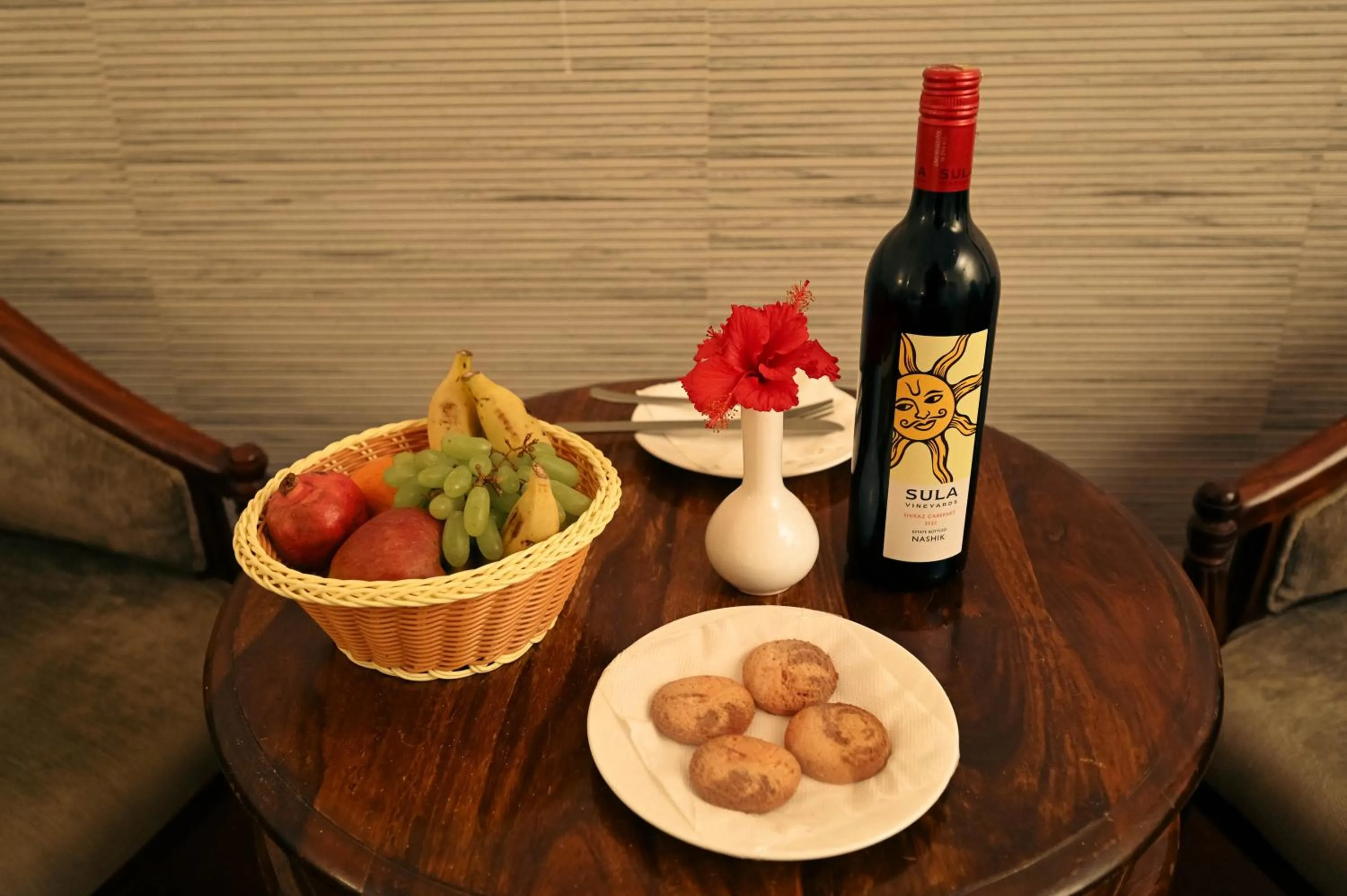 Food and drinks in ClarksInn Suites Ranthambhore