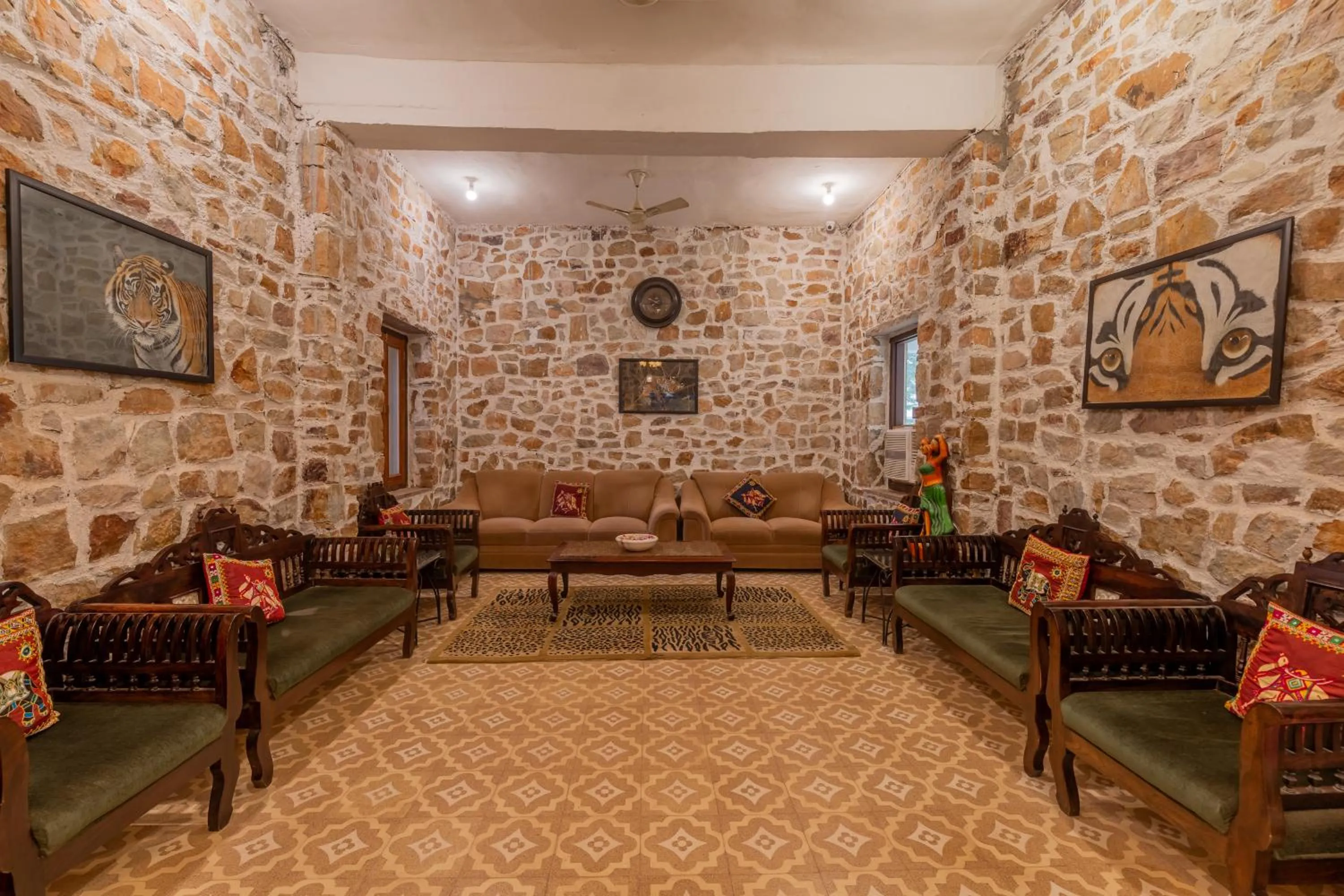 Seating area in ClarksInn Suites Ranthambhore