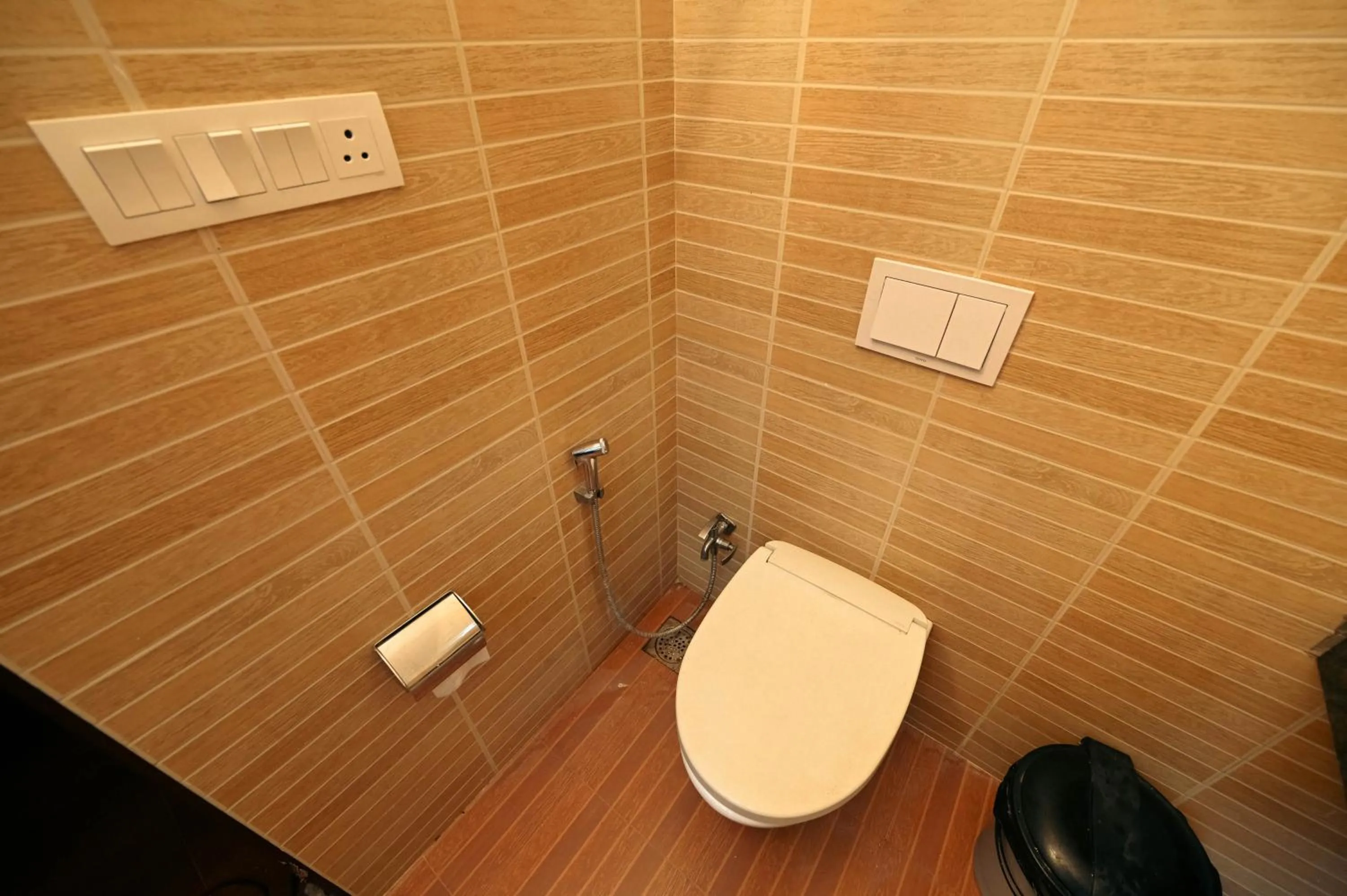 Toilet in ClarksInn Suites Ranthambhore