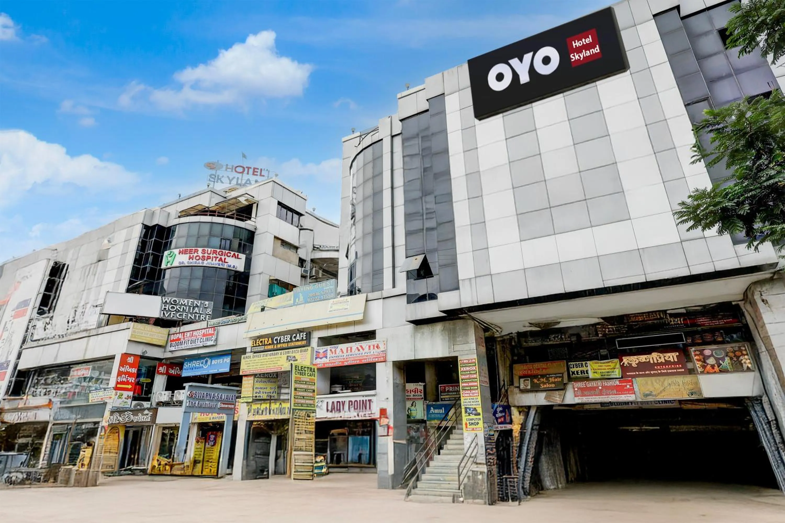 Facade/entrance in FabHotel Skyland
