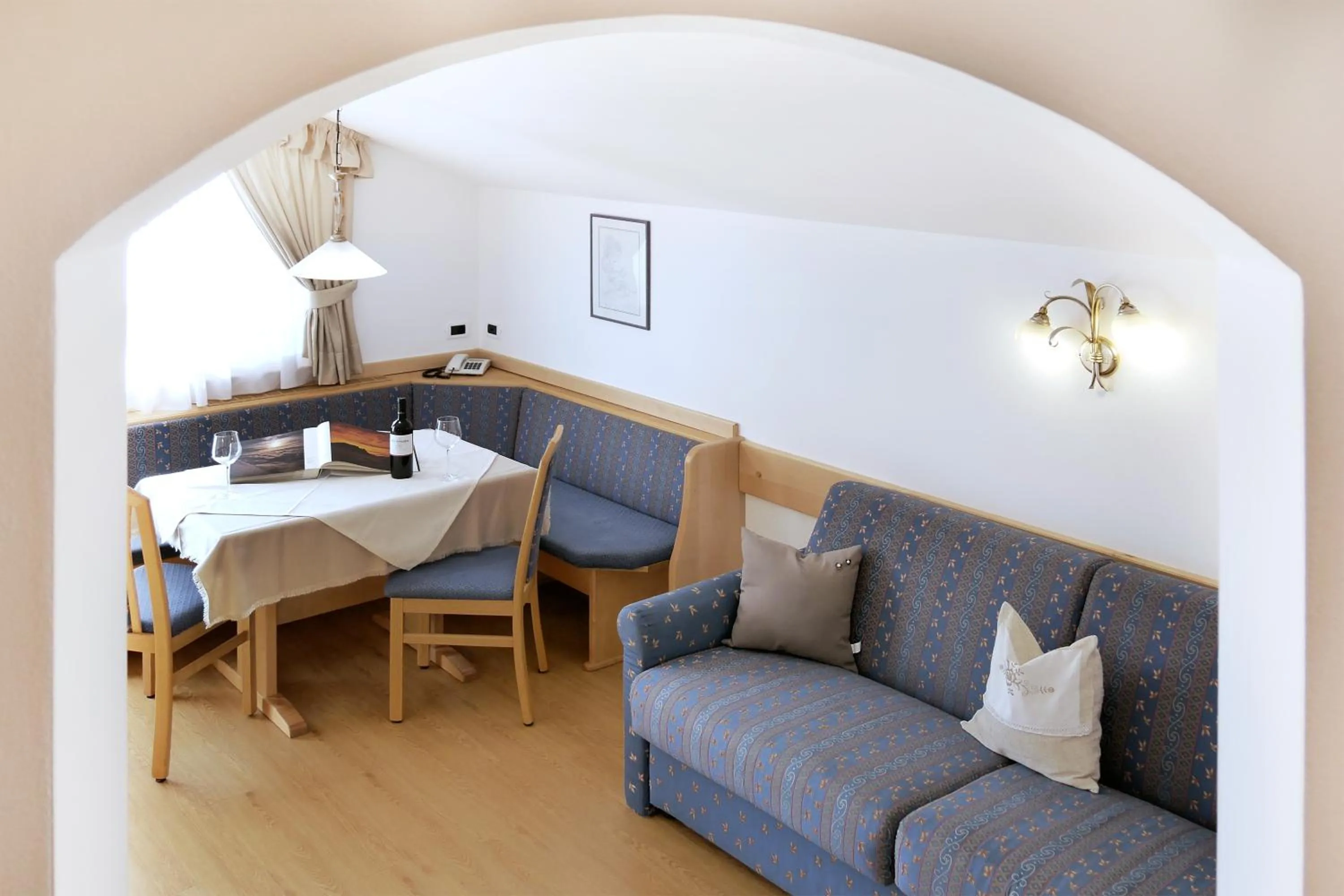 Seating area in Garni La Majon