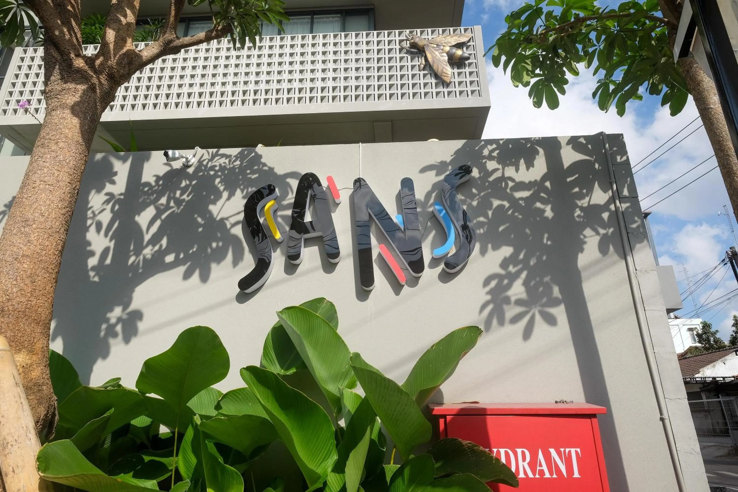 Day in Sans Hotel RG Living Jogja by RedDoorz