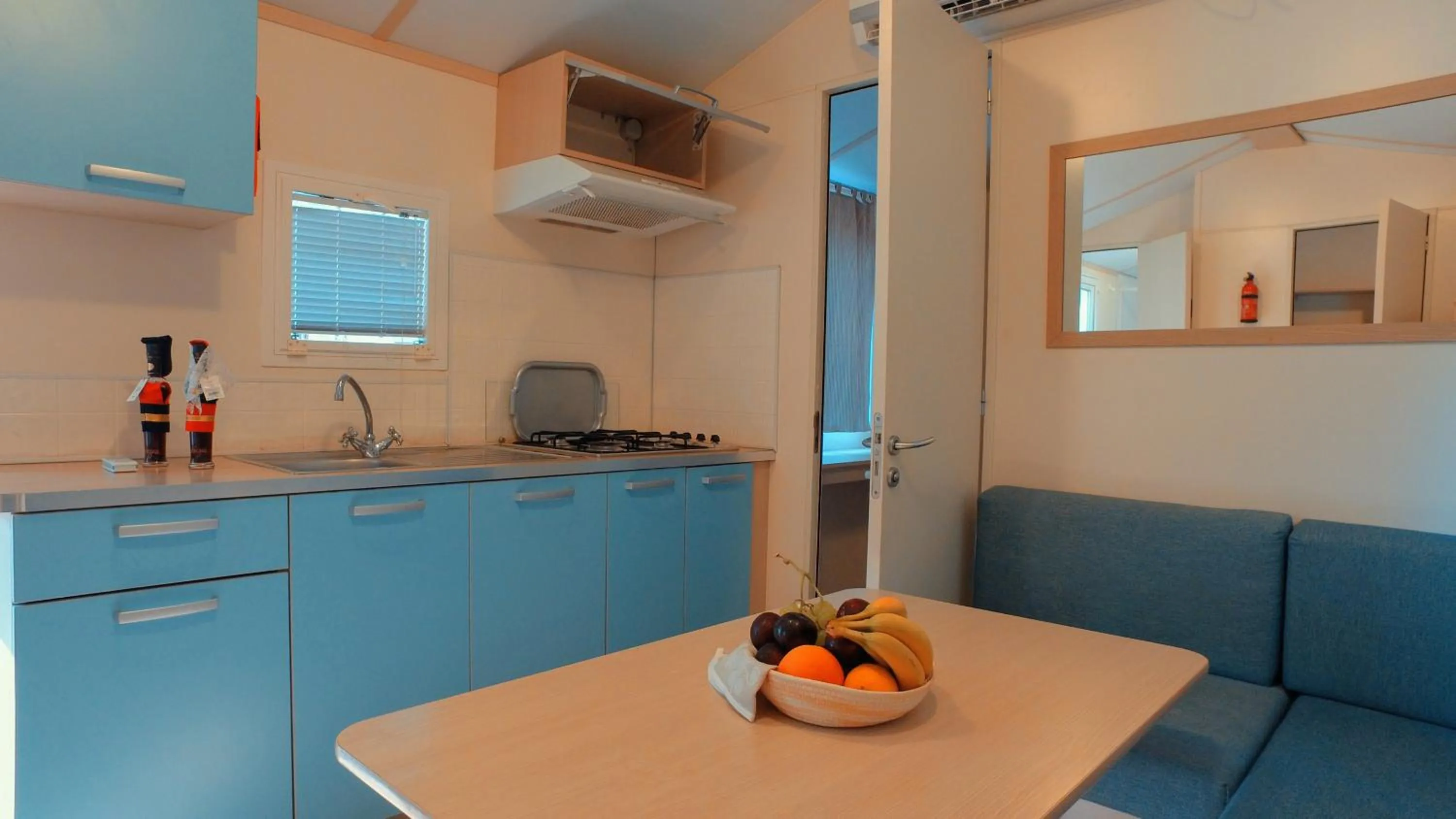 Kitchen or kitchenette in Spinnaker