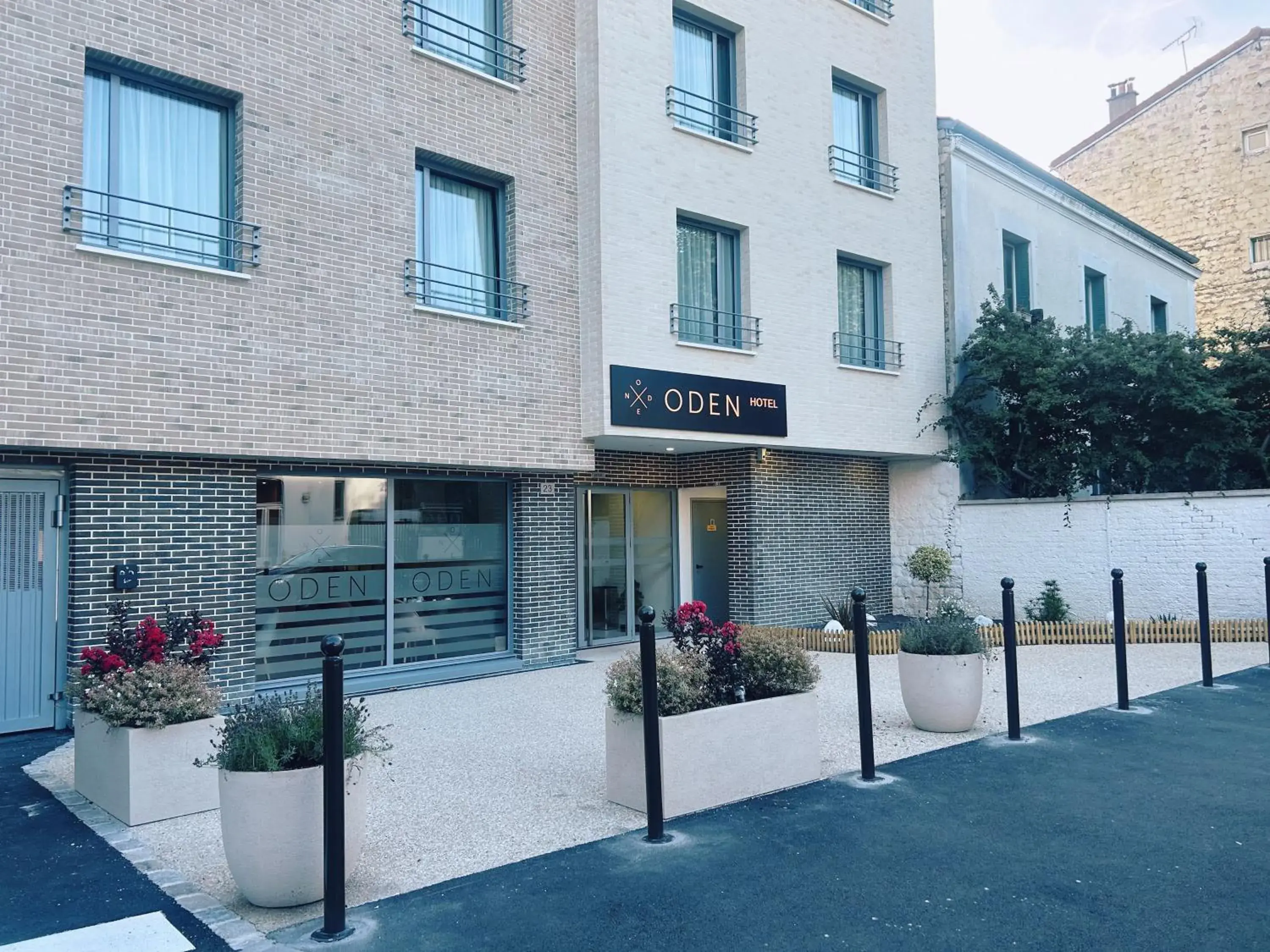 Property building in Hôtel Oden Paris Ivry Property building in Hôtel Oden Paris Ivry