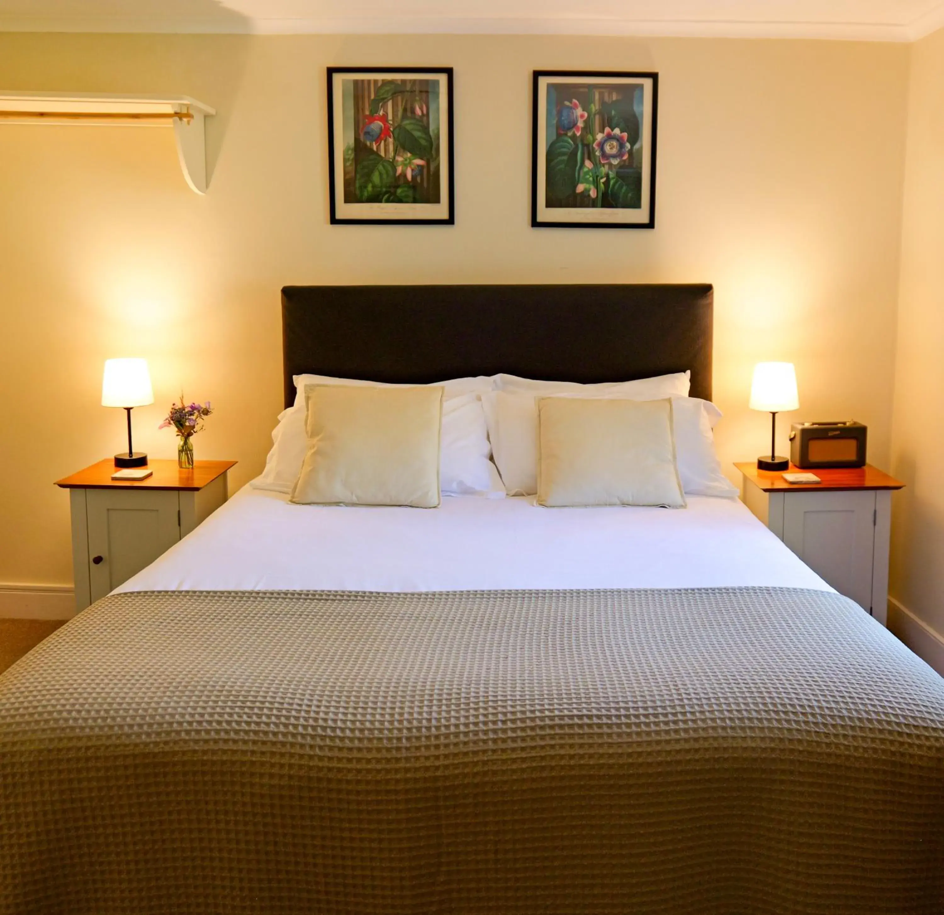 Double Room with Private Bathroom in The Bellachroy Double Room with Private Bathroom in The Bellachroy