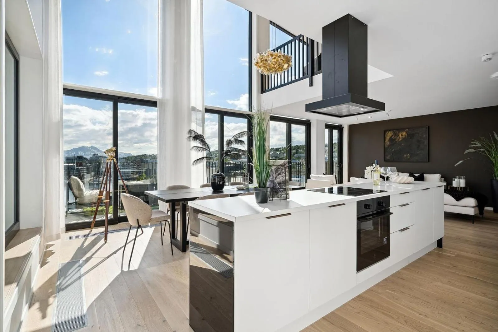 Superior Apartment with City View in TotalApartments Vervet Gjøa