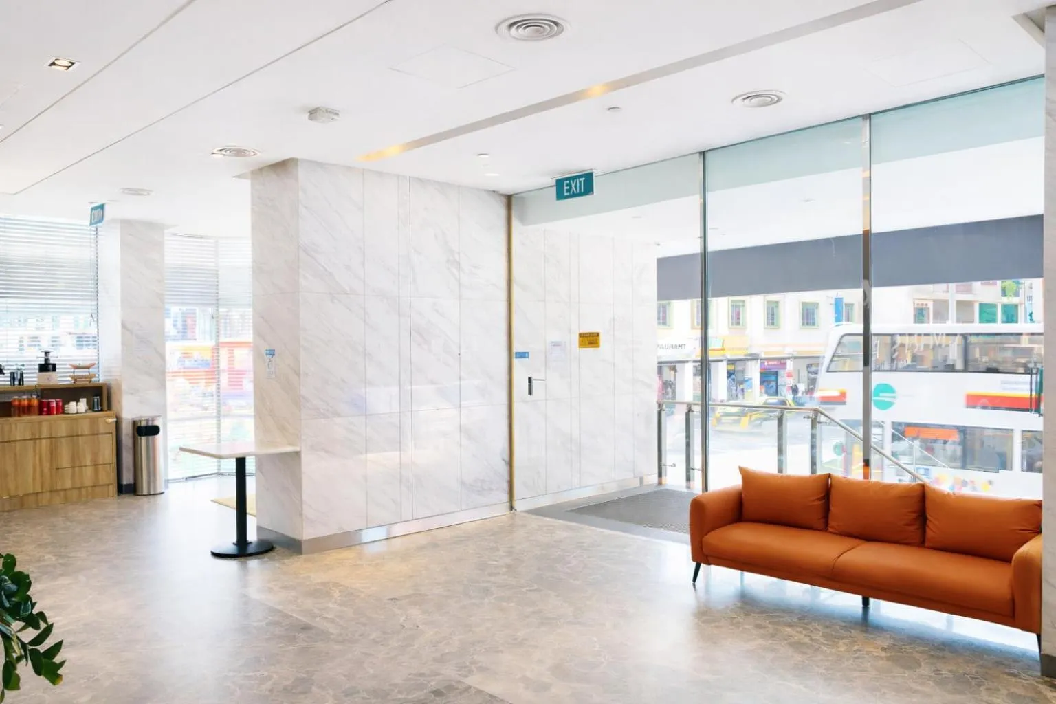 Seating area in Amrise Hotel Kitchener