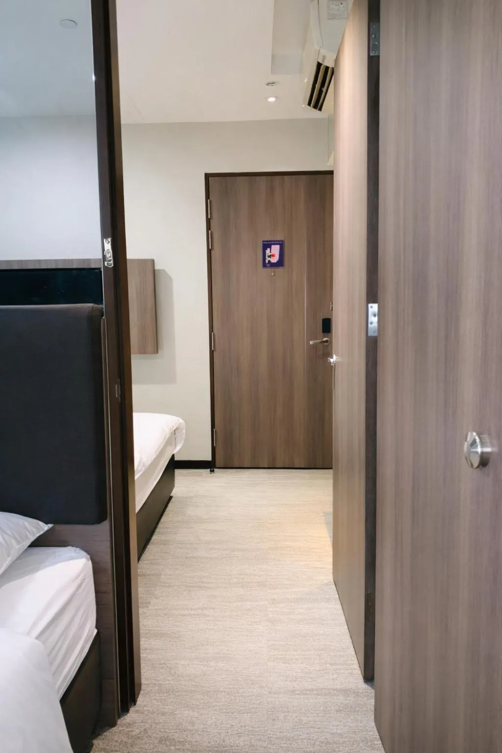 Bedroom, Bed in Amrise Hotel Kitchener