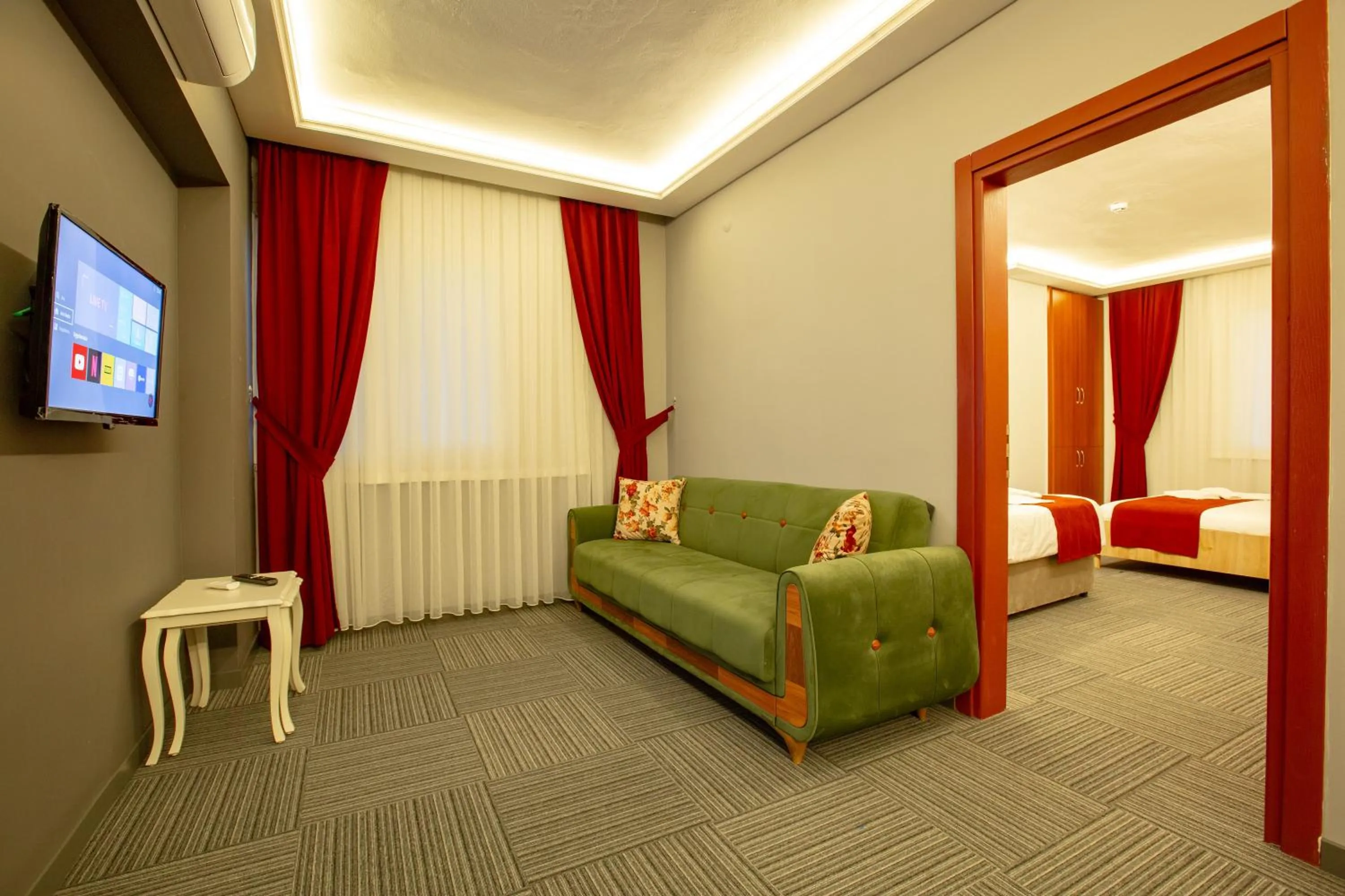 Living room in Vira Suite Hotel