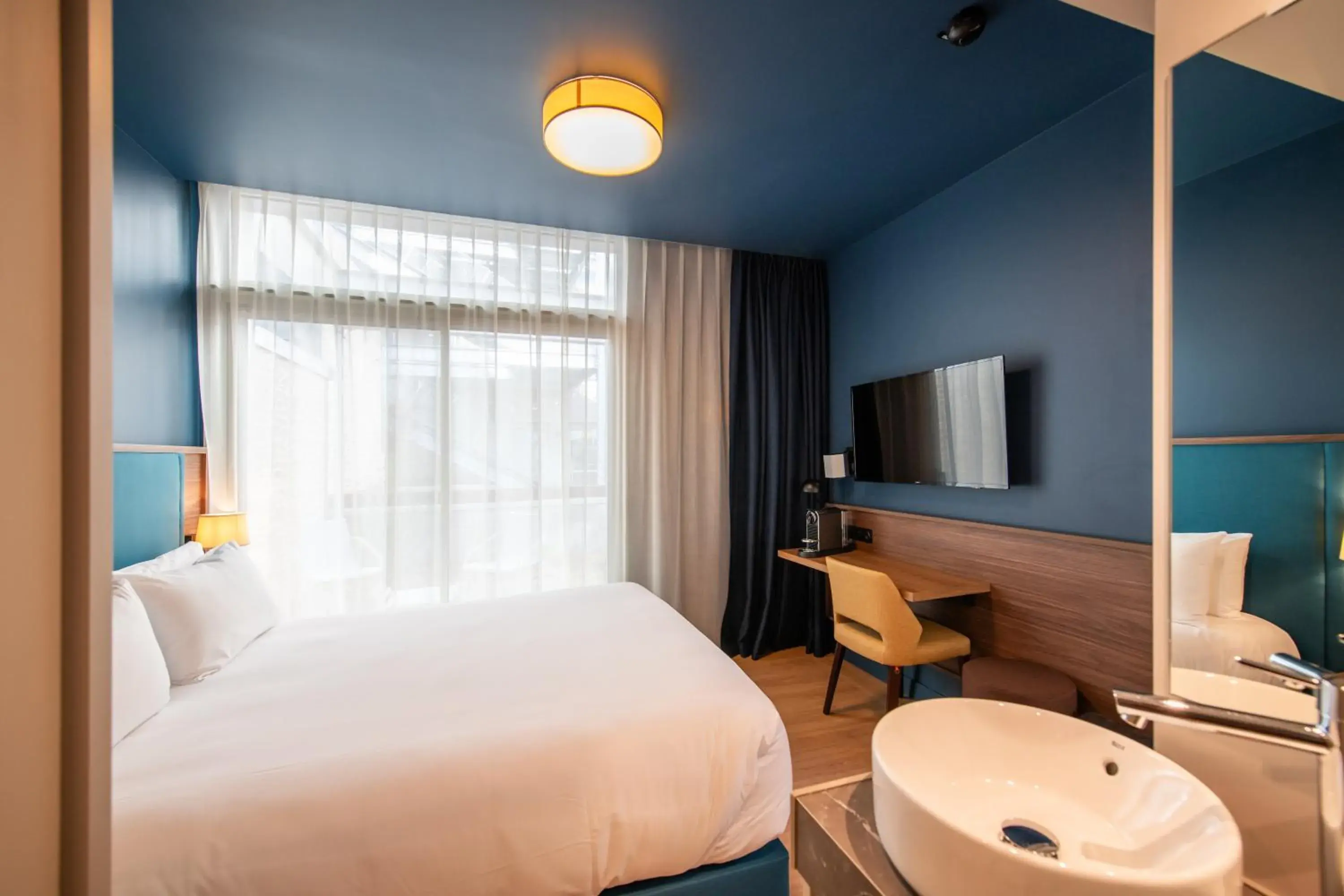 Superior Double Room in Hôtel de la Cité Superior Double Room in Hôtel de la Cité
