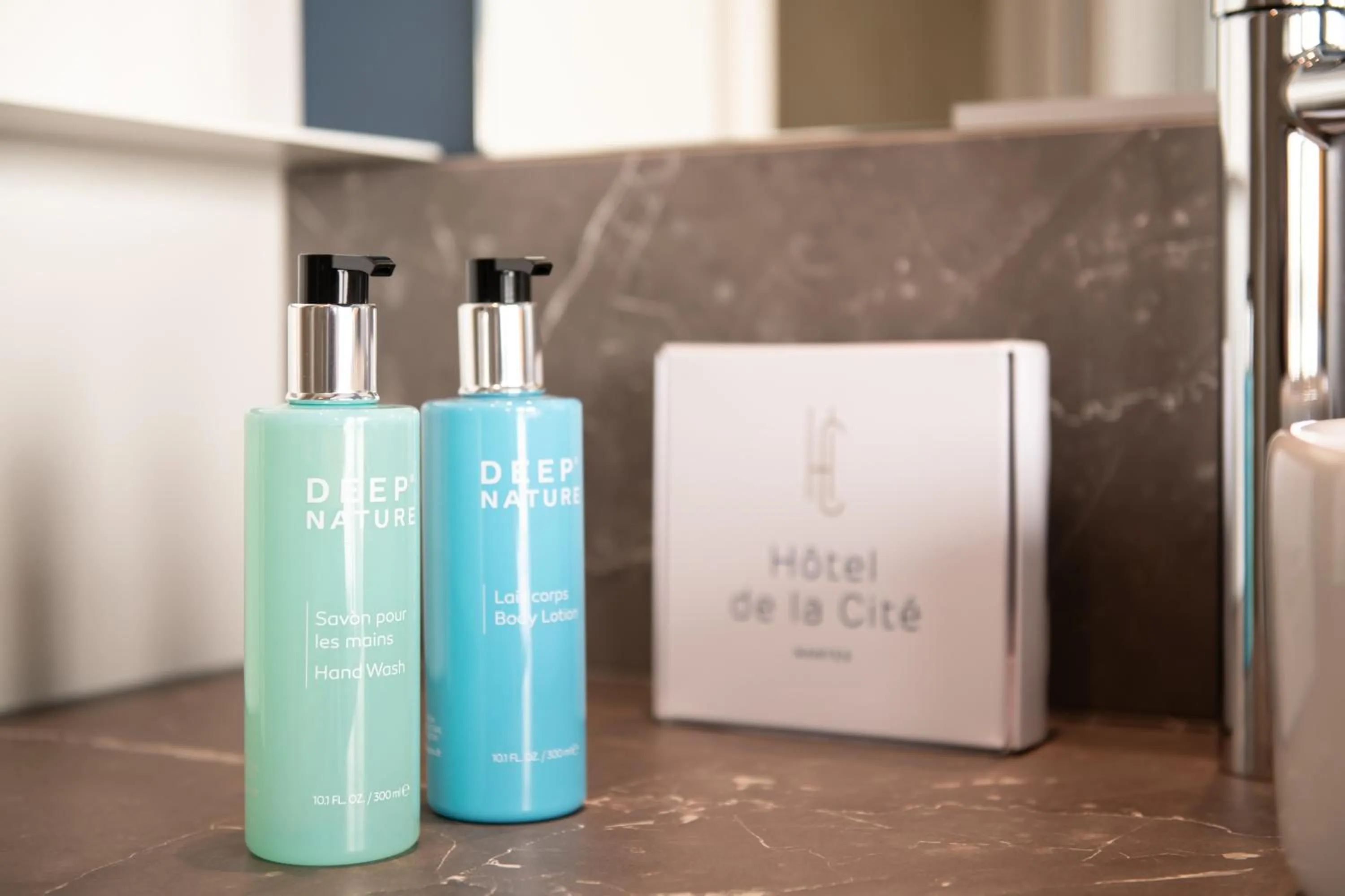 Bathroom in Hôtel de la Cité