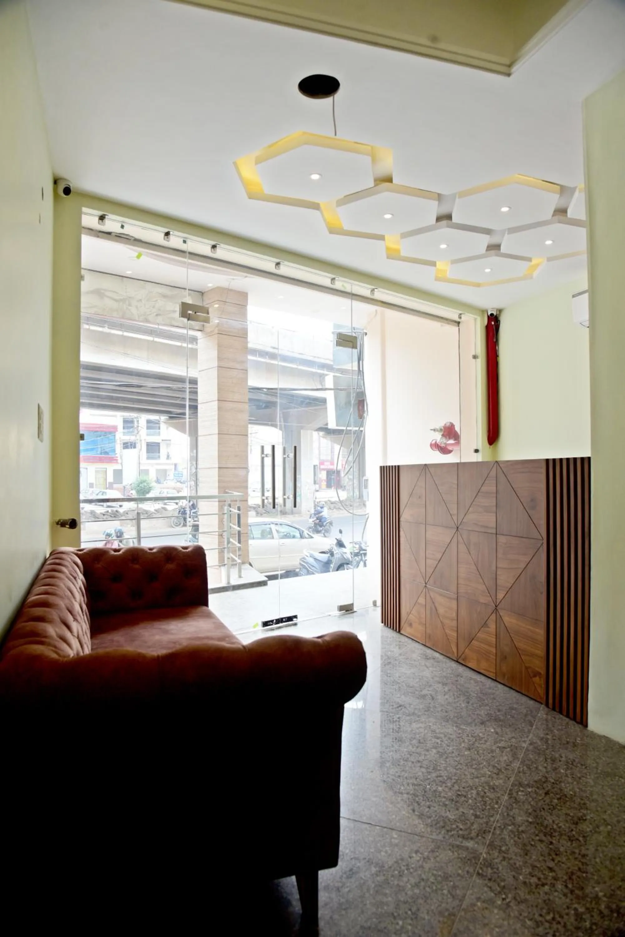 Lobby or reception in HOTEL AROMA CROWN