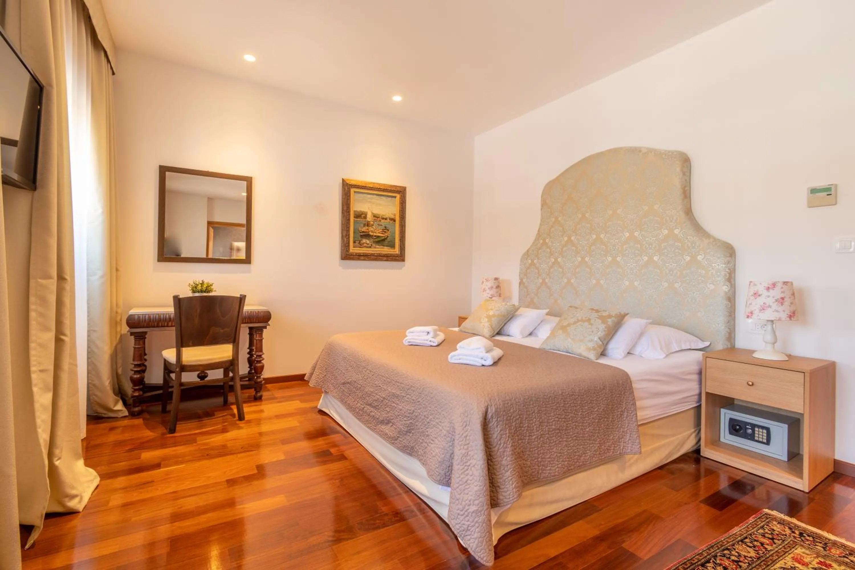 Bed in B&B Heritage Villa Apolon