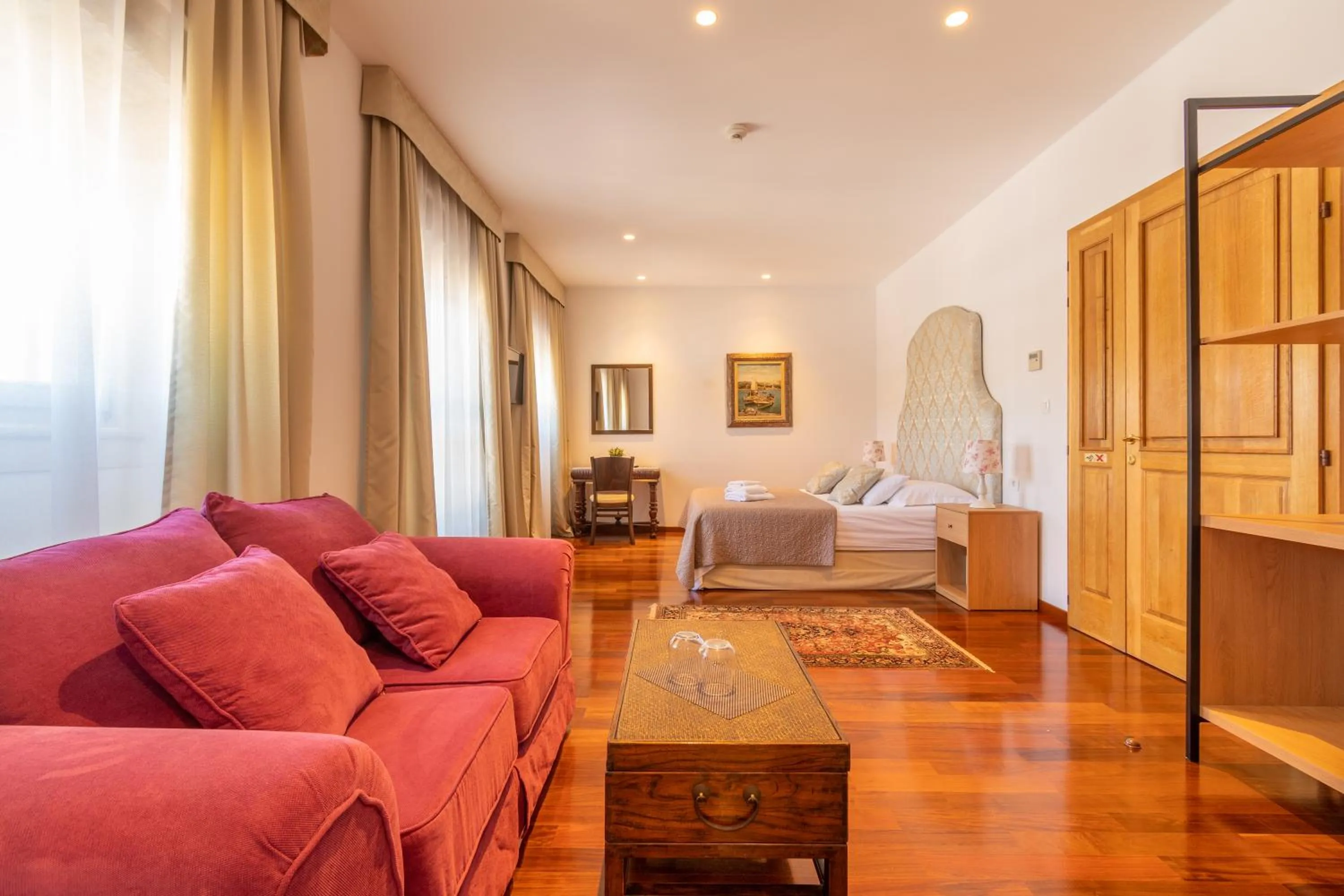 Seating area in B&B Heritage Villa Apolon