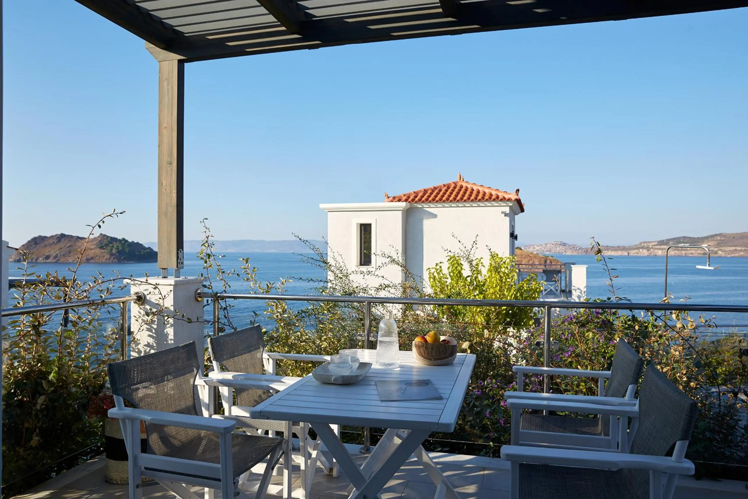 Day in Eleia Seafront Rooms & Villas