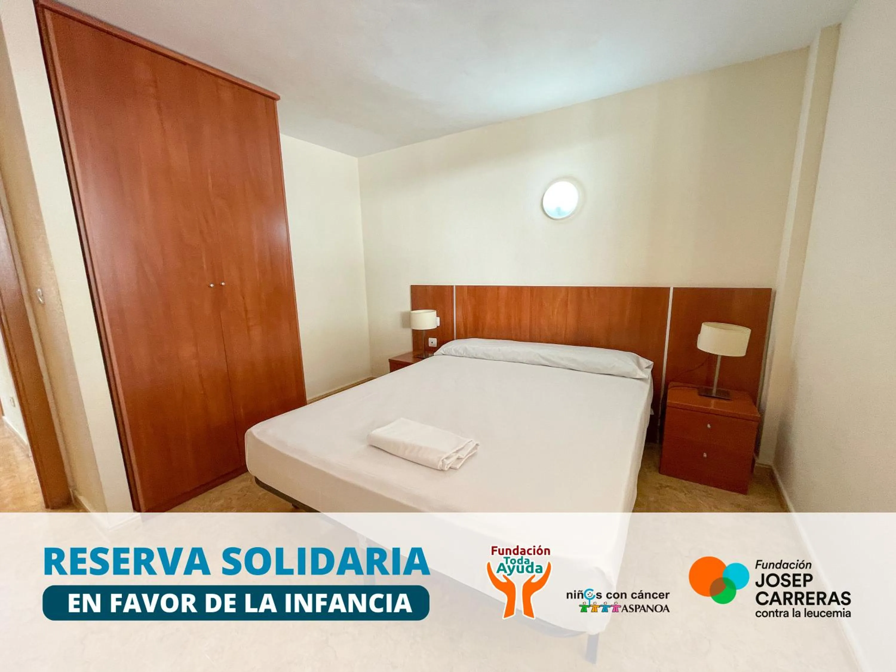 Bed in Apartamentos Marcomar 3000