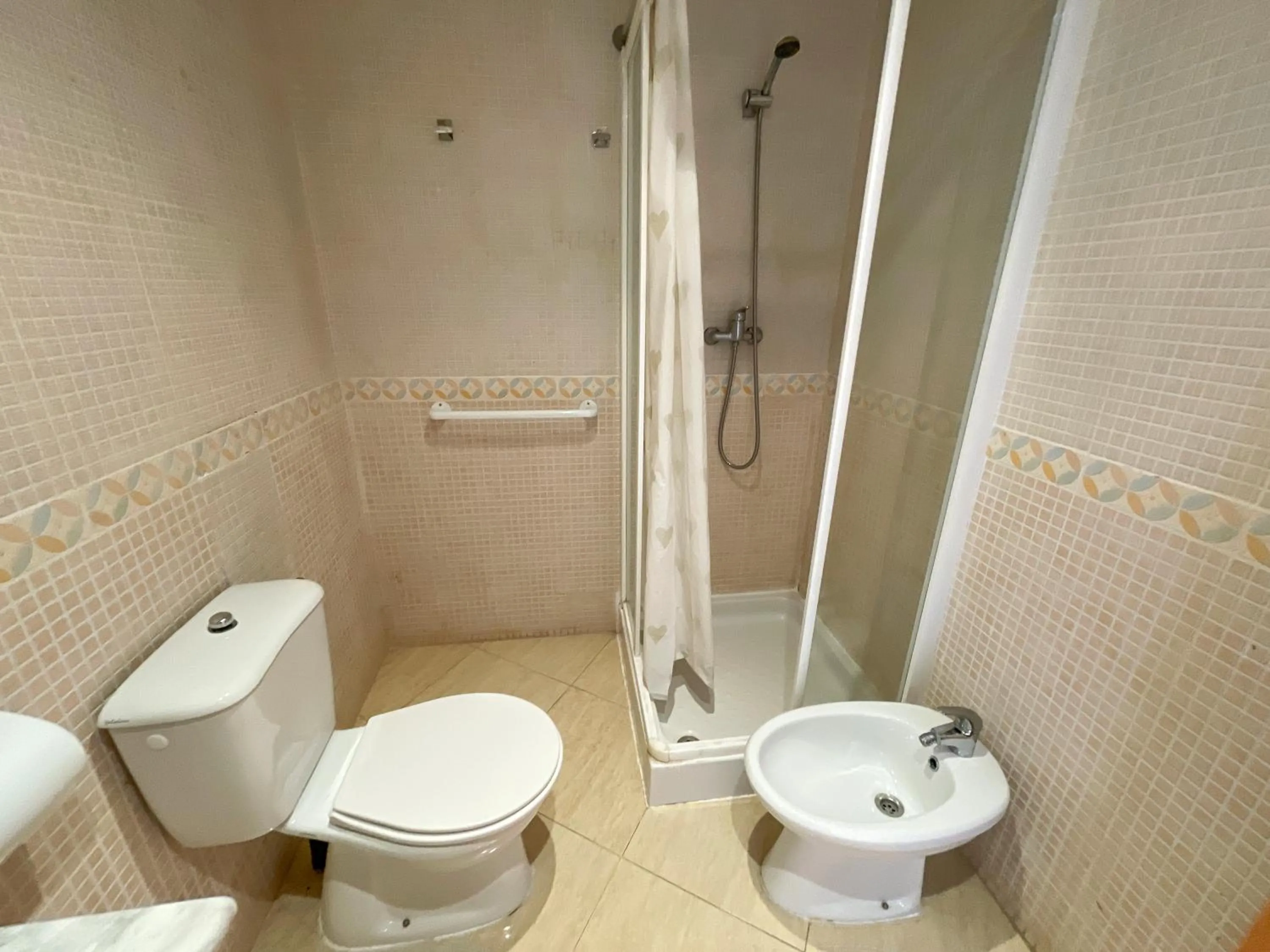 Shower in Apartamentos Marcomar 3000